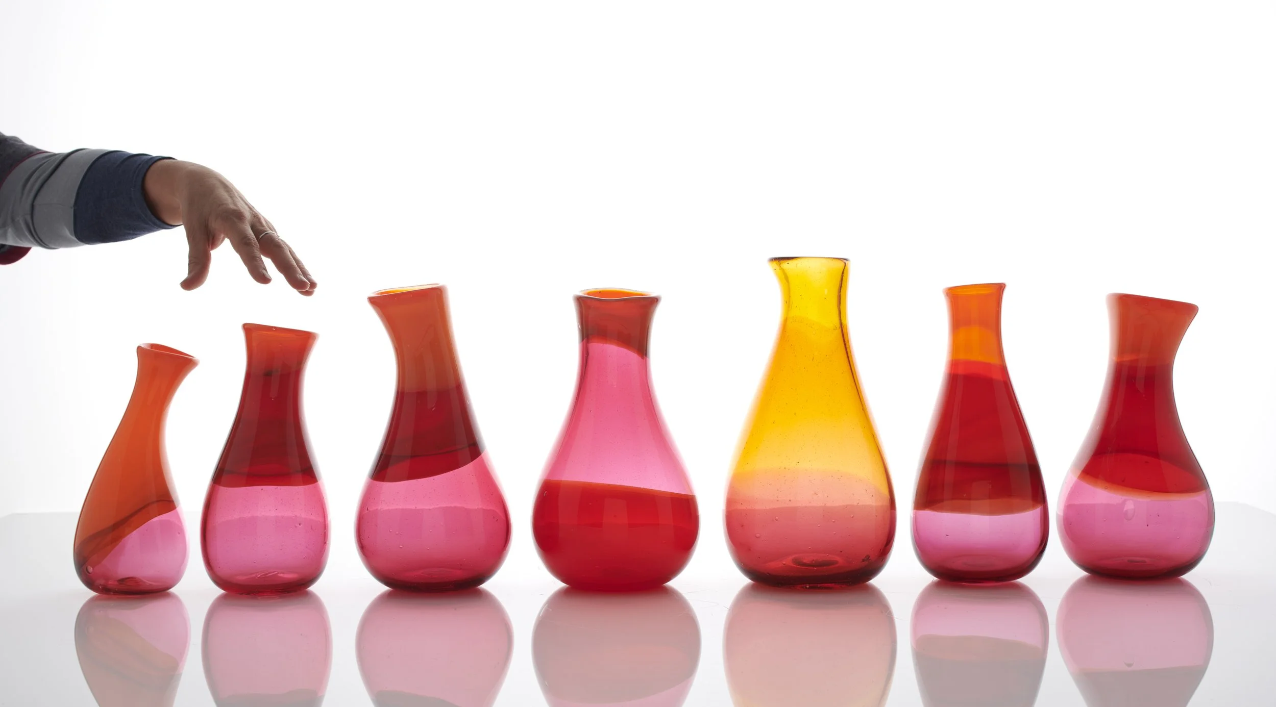 HelenTwigge_Molecey_SunsetZooms_2023_BlownGlass_30x15x15cm_£295each.jpg