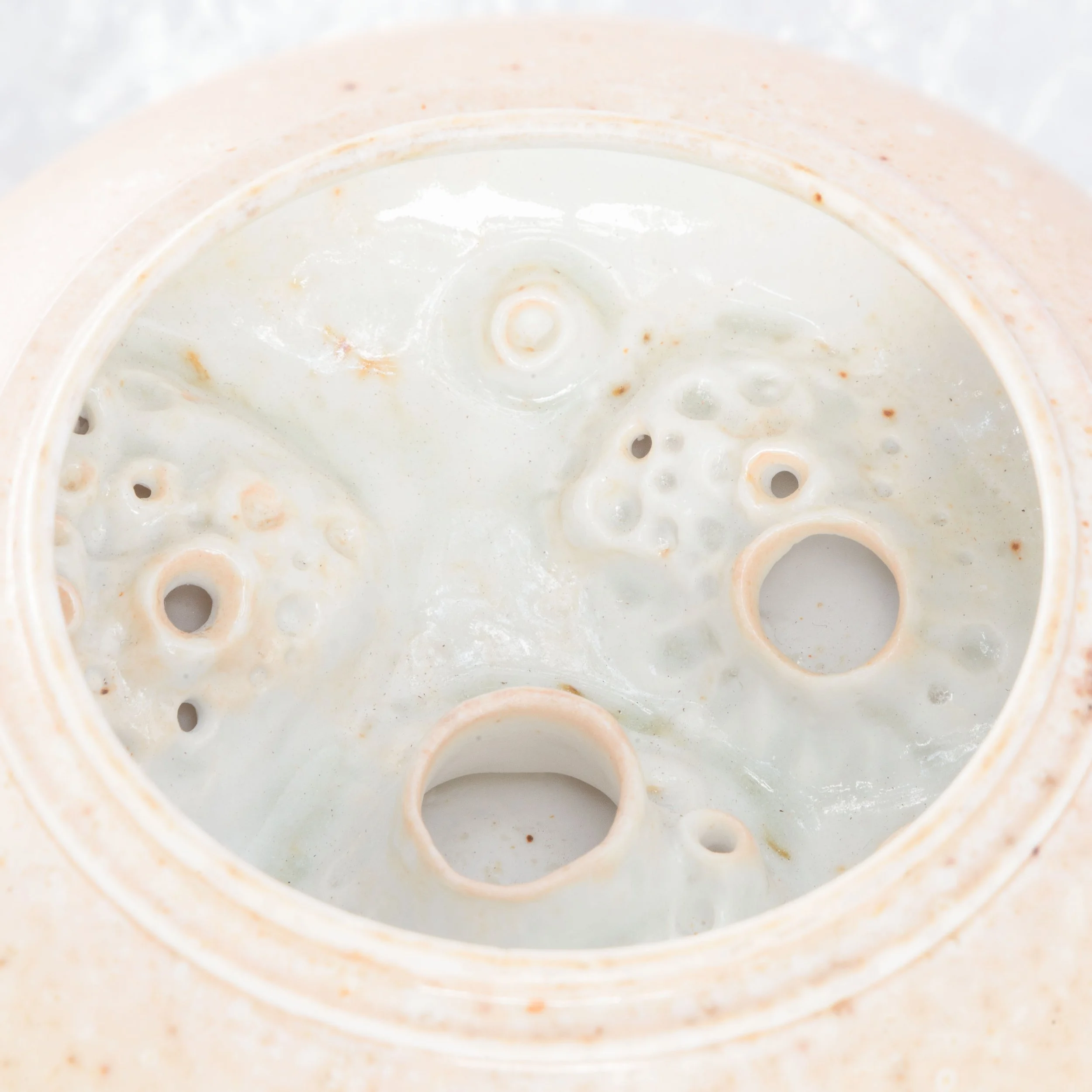 Helena_Patelisova_Shell-ter - Crater Big Vase opened 2_2021_porcelain_13x20 cm_£220_photo Pavel Matoušek.jpg