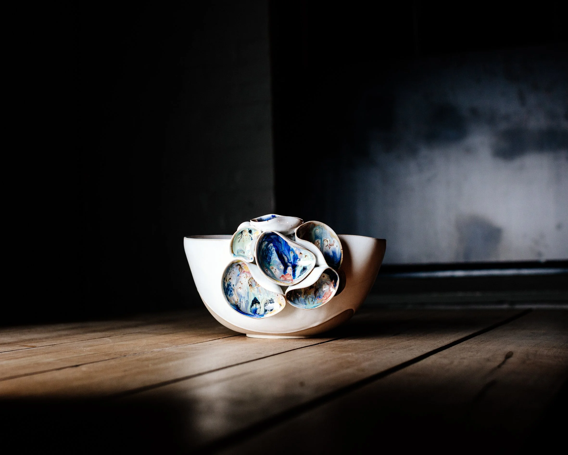 JeannetteHjortlund_CoutureNo3_2025_Stoneware_30x29x17cm_£840 (5).jpg