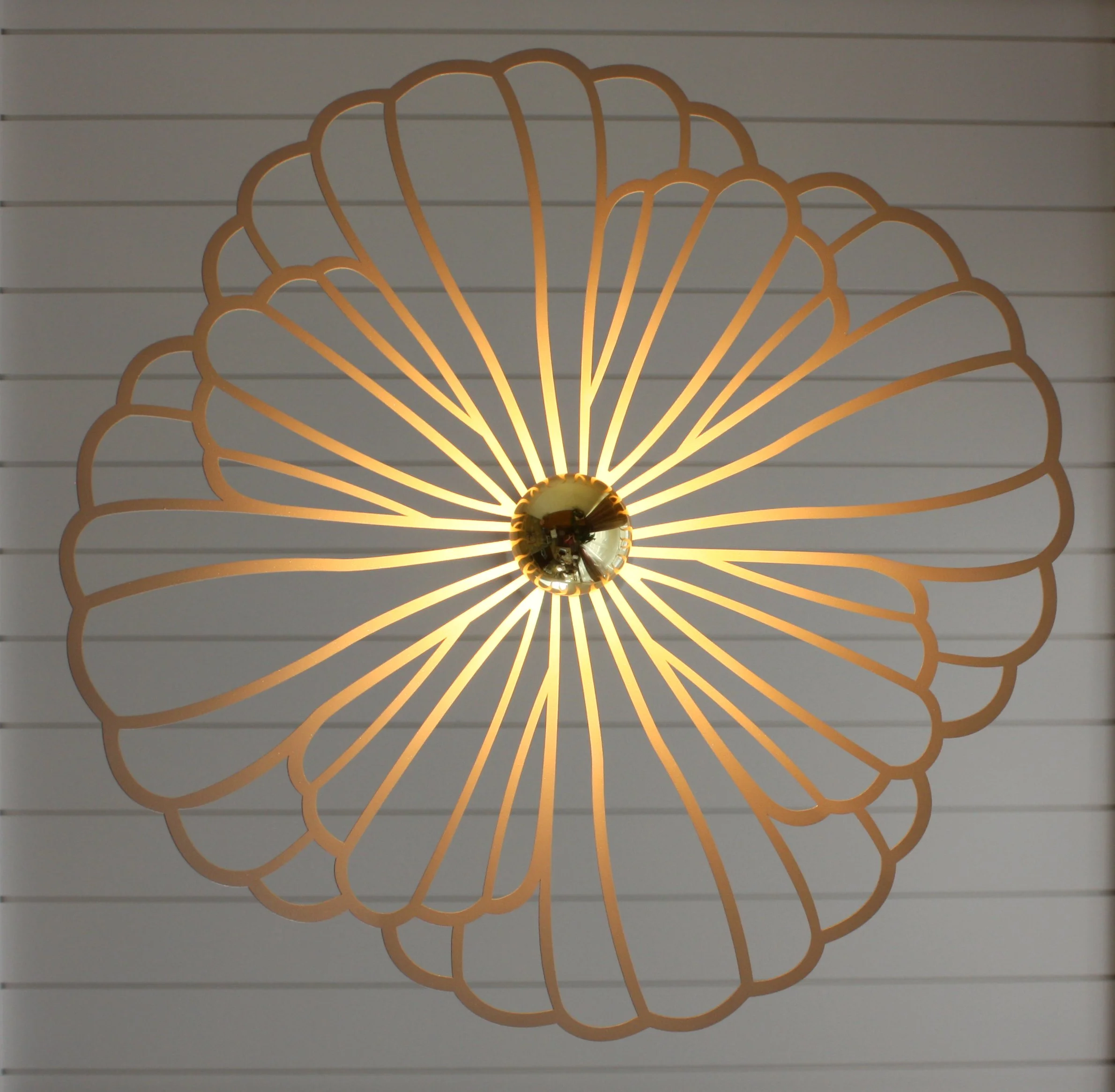 LaraMaleval_Eole52Ivory_2025_powder-coatedaluminium_52cm_£250 .jpg