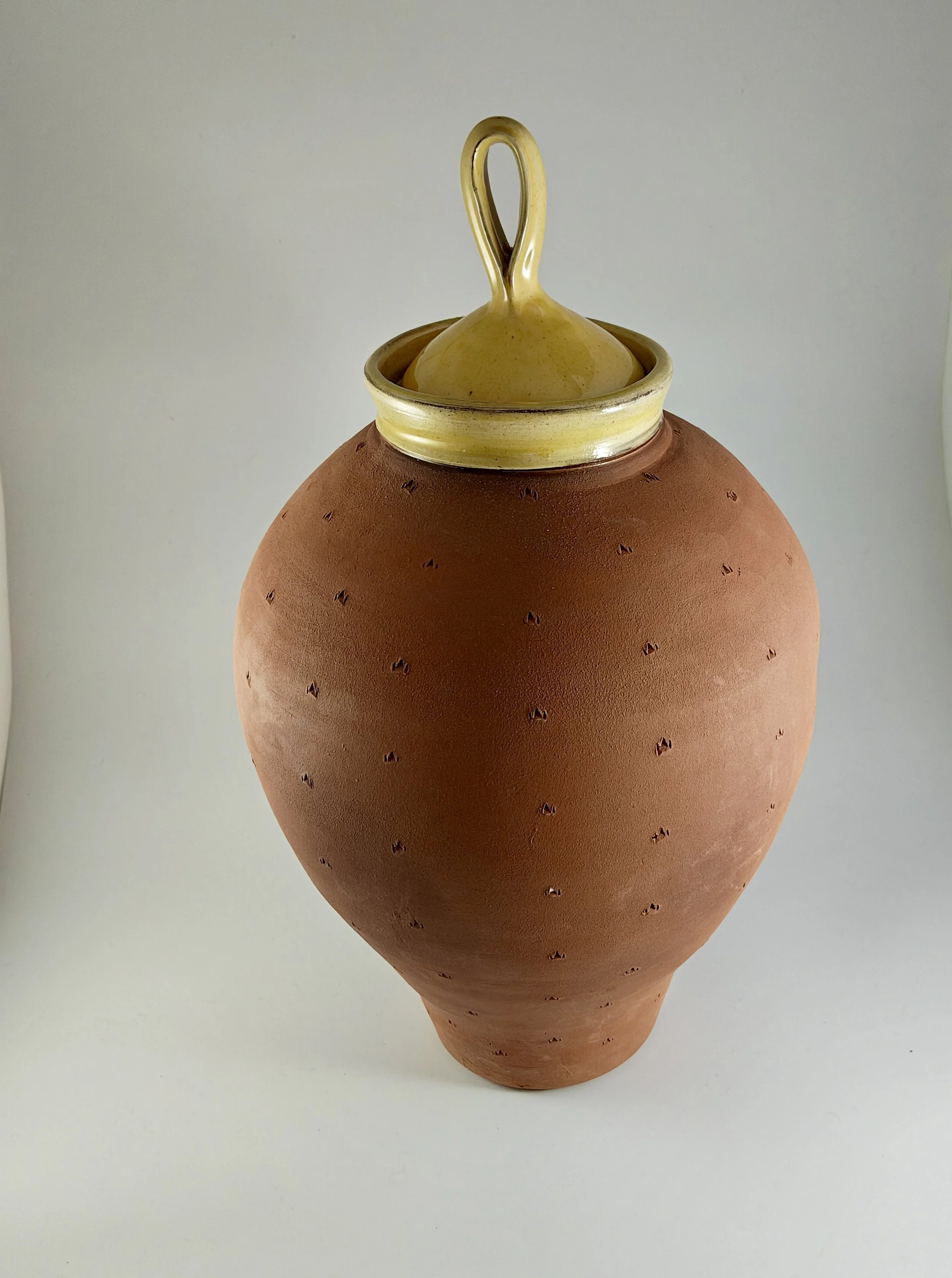 FAIR_Neville_Tatham_Large_Terracotta_Ginger_Jar_2025_Ceramic_HoneyGlaze_41x24x24cm_£400.jpg