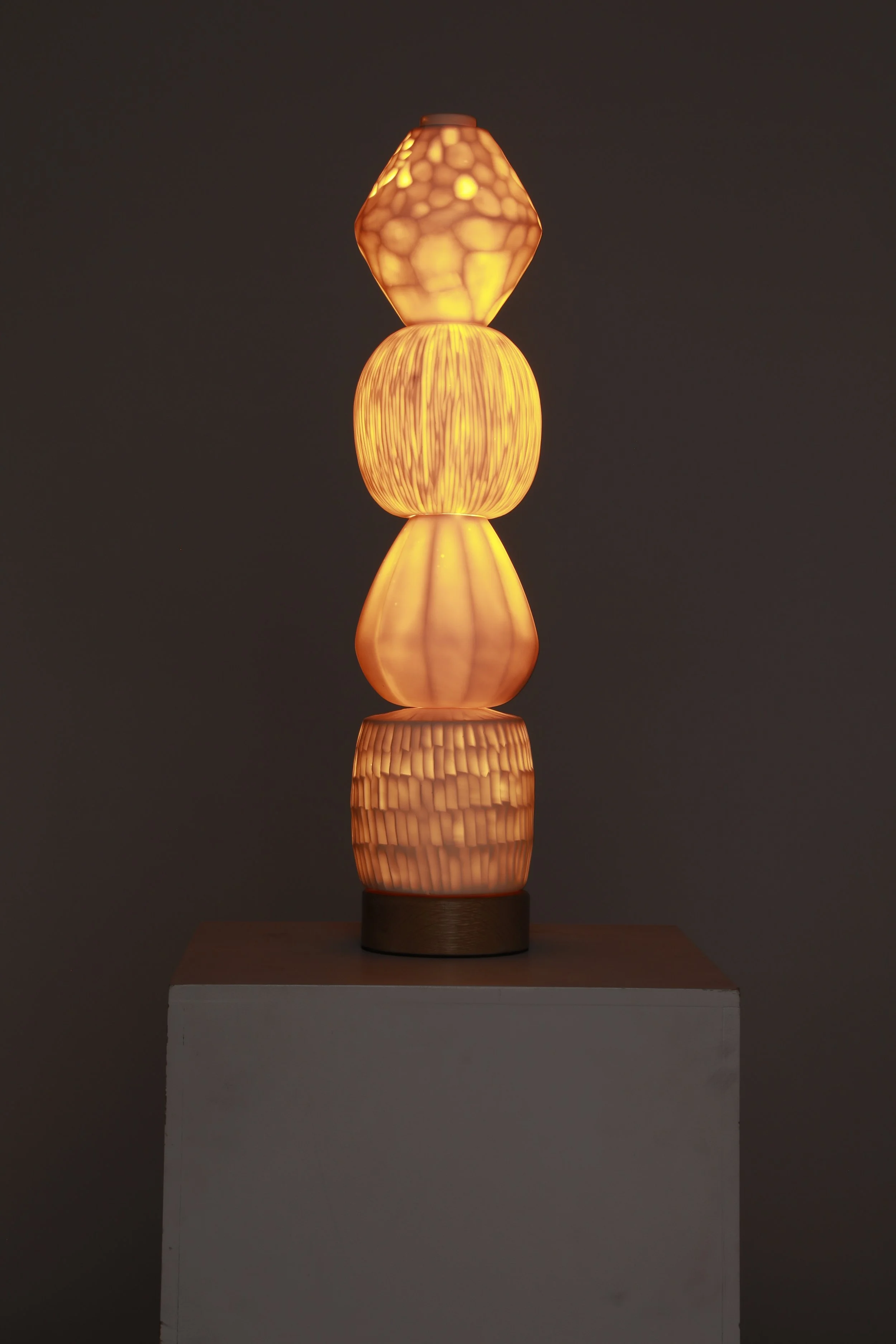 INSTA_ROSIEMAYCERAMICS_SOLIS SEED LAMP.JPG