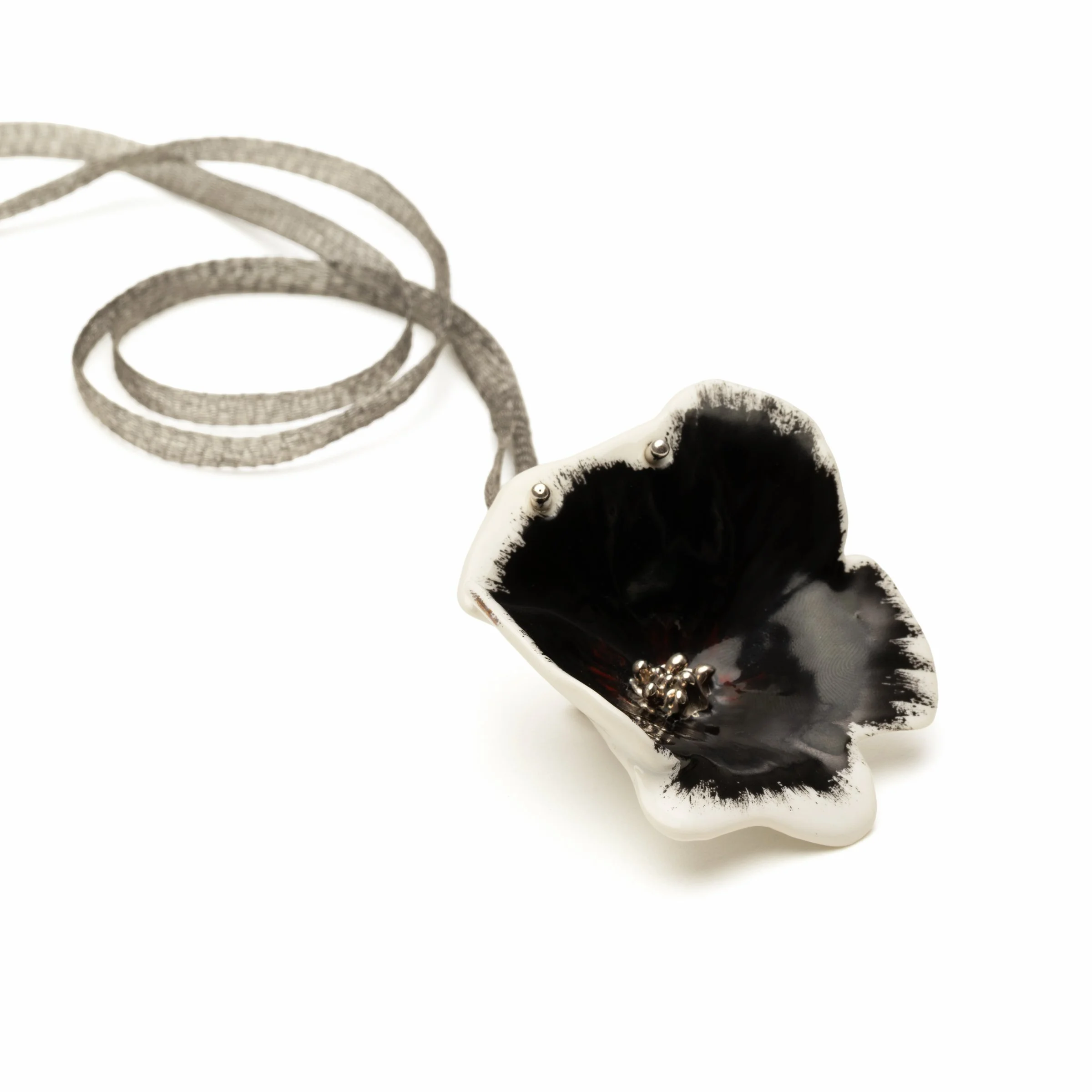 Roberta Piovani_07 Hibiscus Black_2_2026.jpg