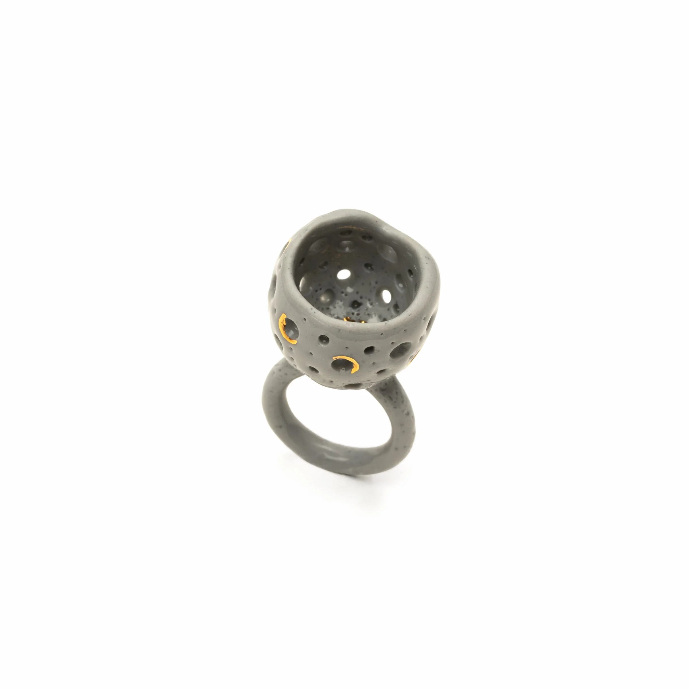 Roberta Piovani_15 Under Water Rings - Grey_2_2026.jpg