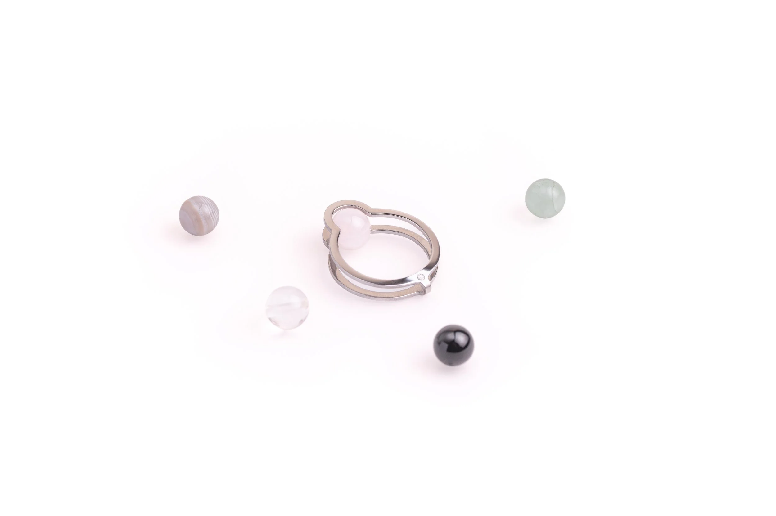 AnnaBorcsok_CandymovevariableRing_2026_StainlesssteelPreciusstones.jpg
