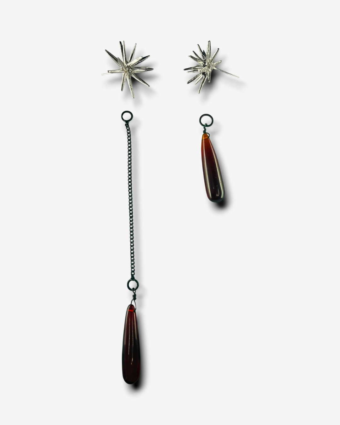 Ninimosi_BeamDropEarrings_2026_SterlingSilverAndRubyQuarz_12x2.5x1cm_£290.png