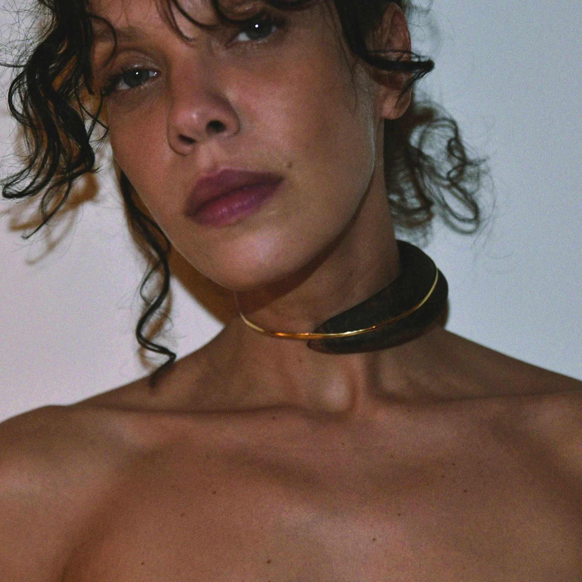 SHOP_Helena Palmeira_Cumaru Choker (1).jpg