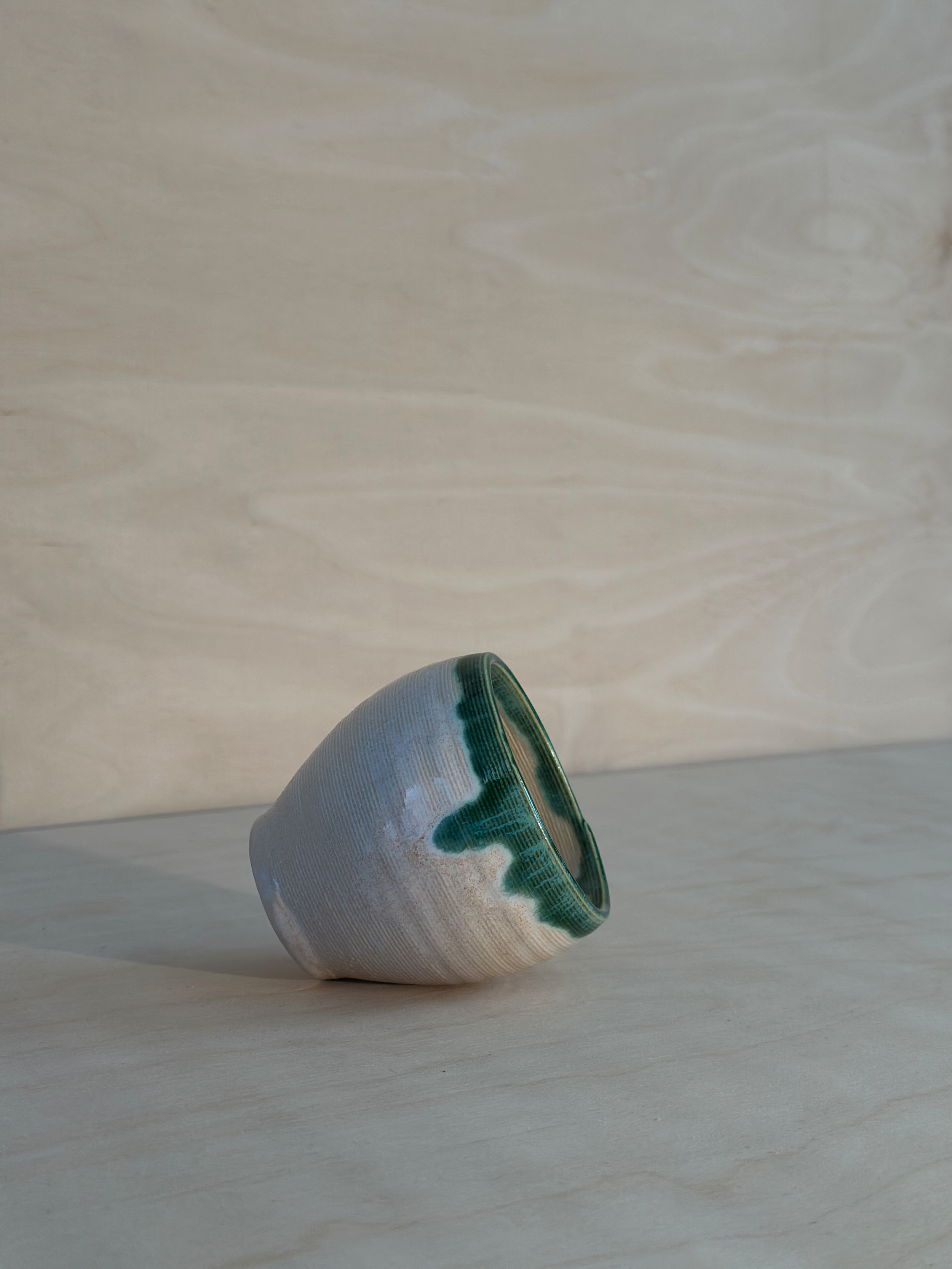 AntoniaBöck_DoppioMugGreen_2025_3DPrintedCeramic_6,8x6,5x6,5cm_£20_Image1.png