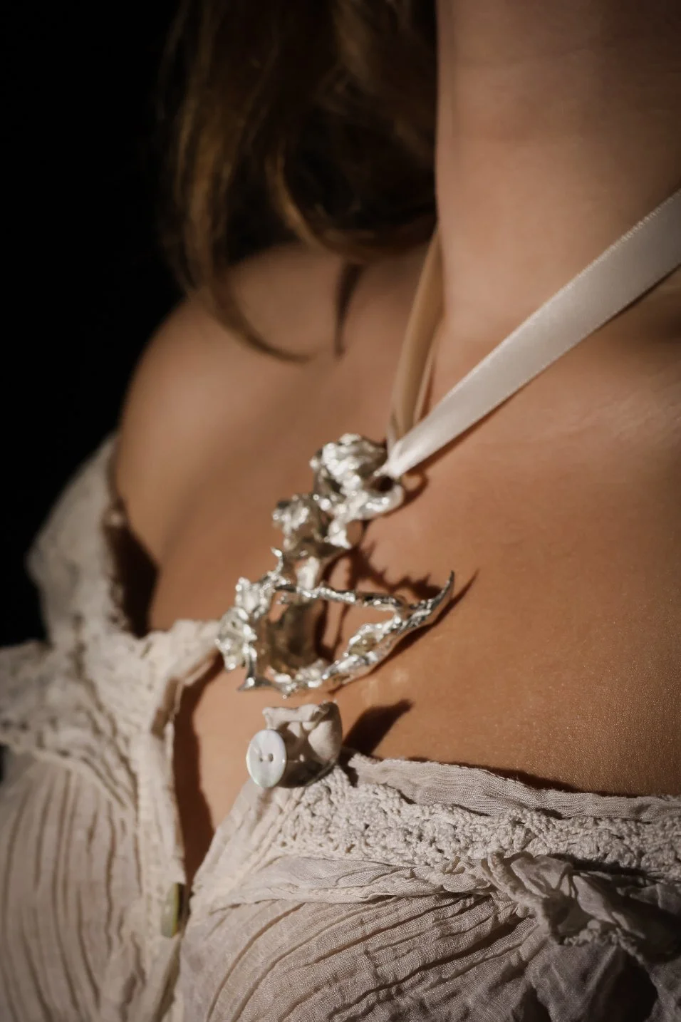 Copy of ALIFYA ARYASENA_ROSE_NECK2.jpg