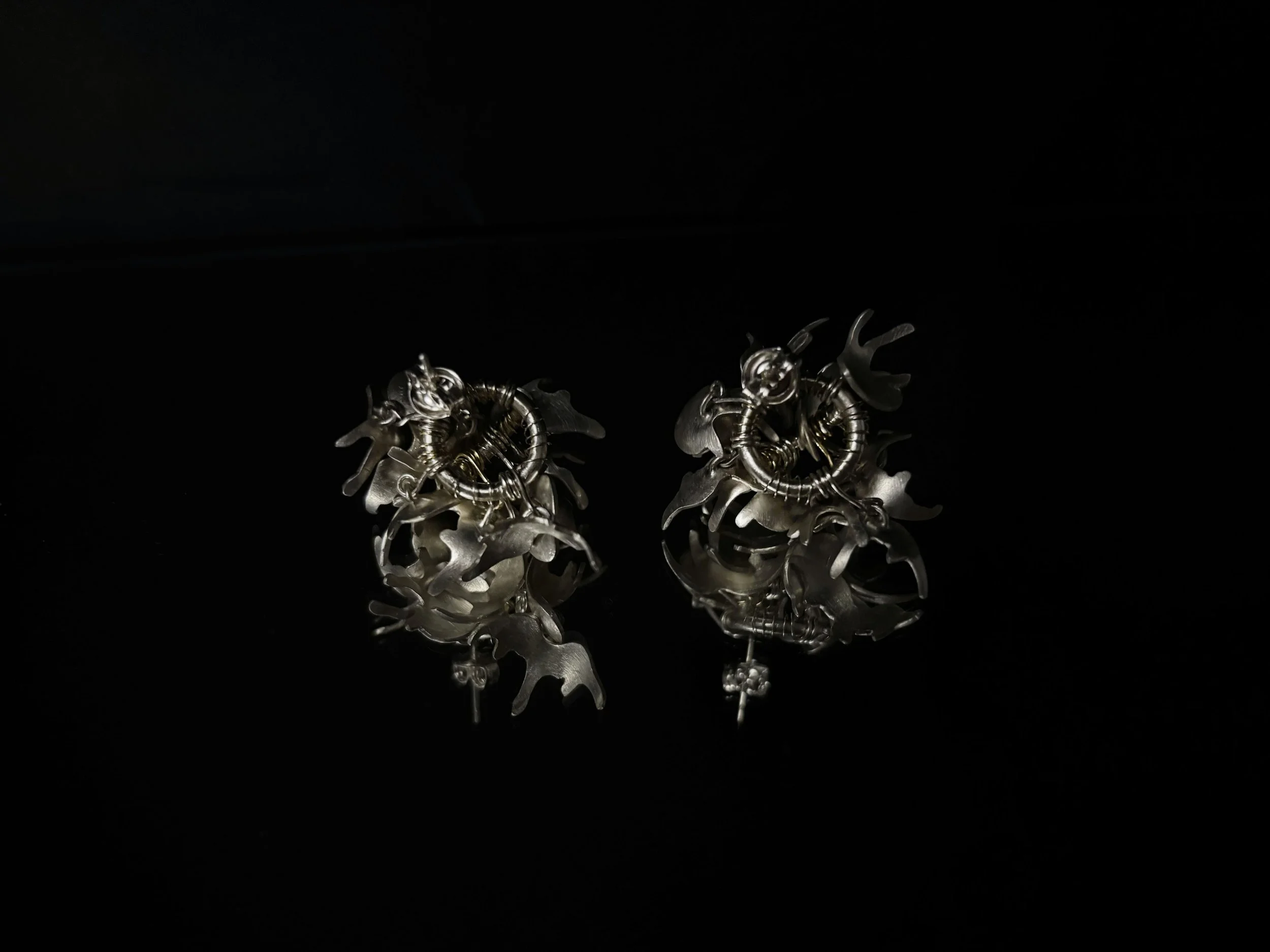 SHOP_SeungjooMun_Spine Earrings-2.jpg