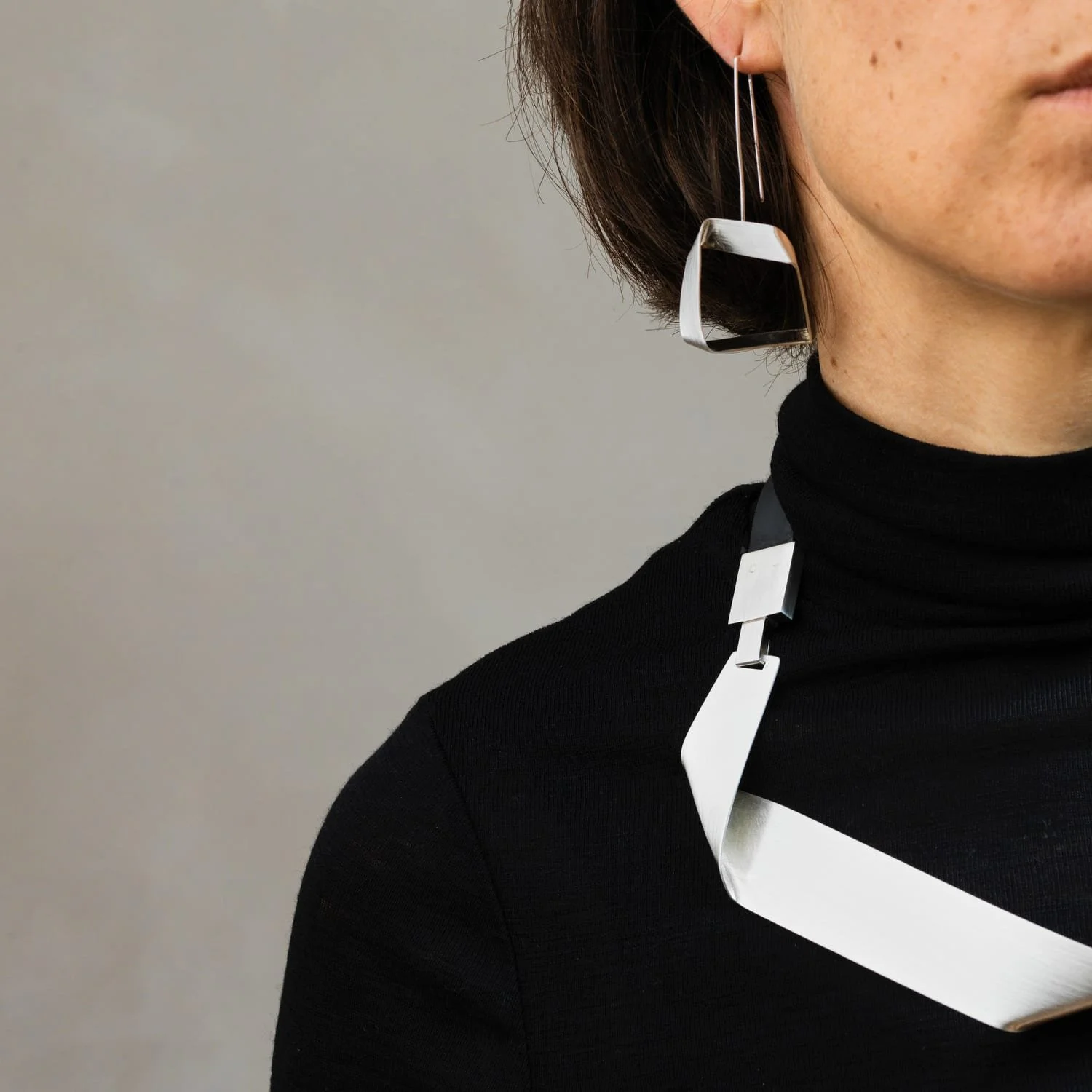 SHOP_SABRINA GUERRERA _PLIAGES NECKLACE4.jpg
