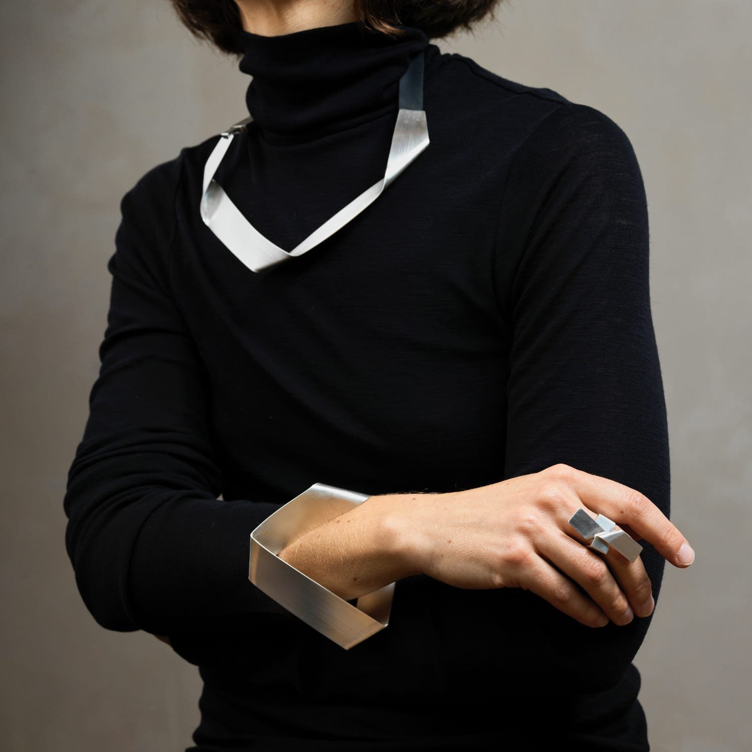 SHOP_SABRINA GUERRERA_PLIAGES BRACELET4.jpg