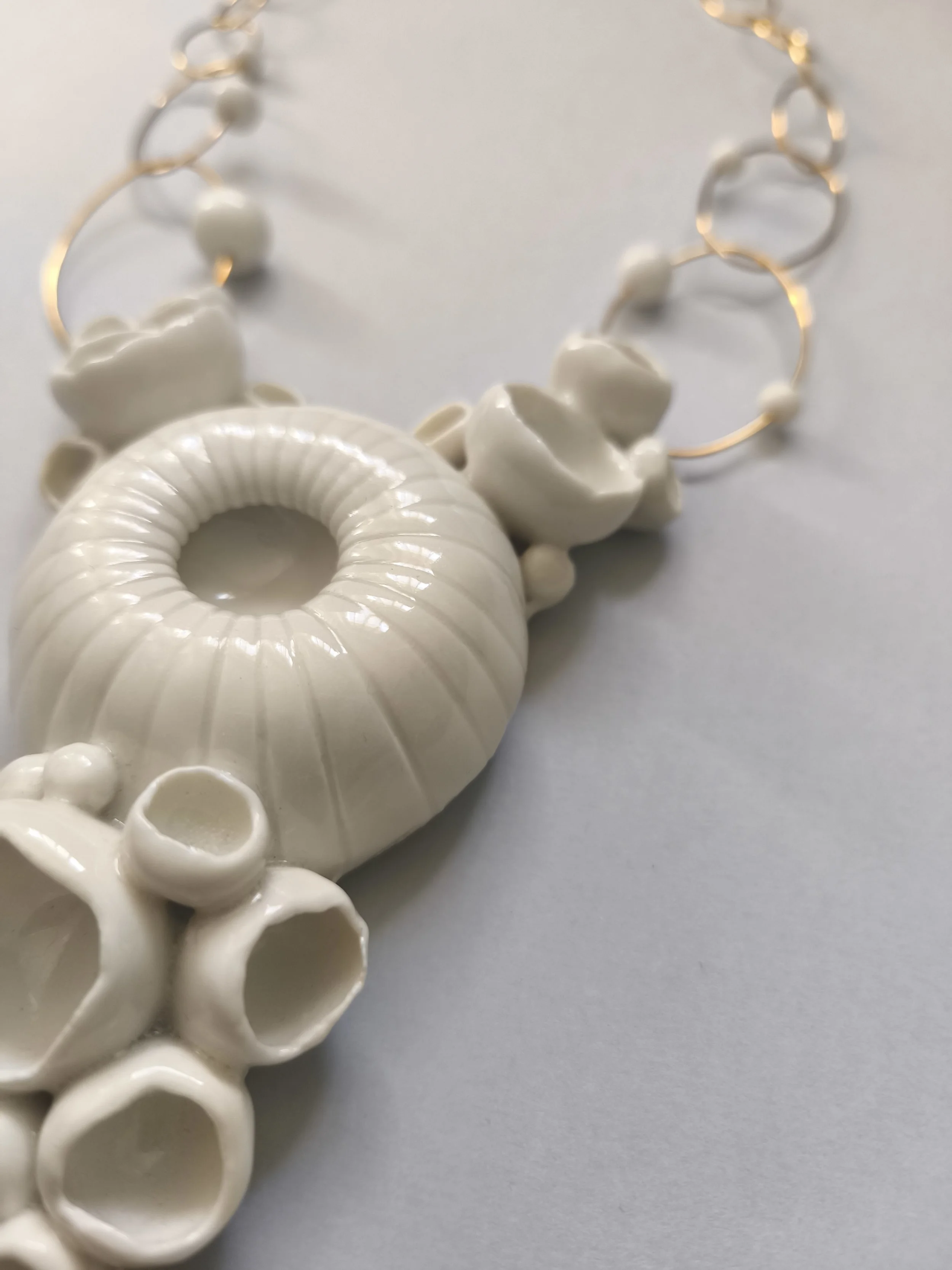 SHOP_JUANGUILLEN_CORALREEFNECKLACE(III)(1).jpg
