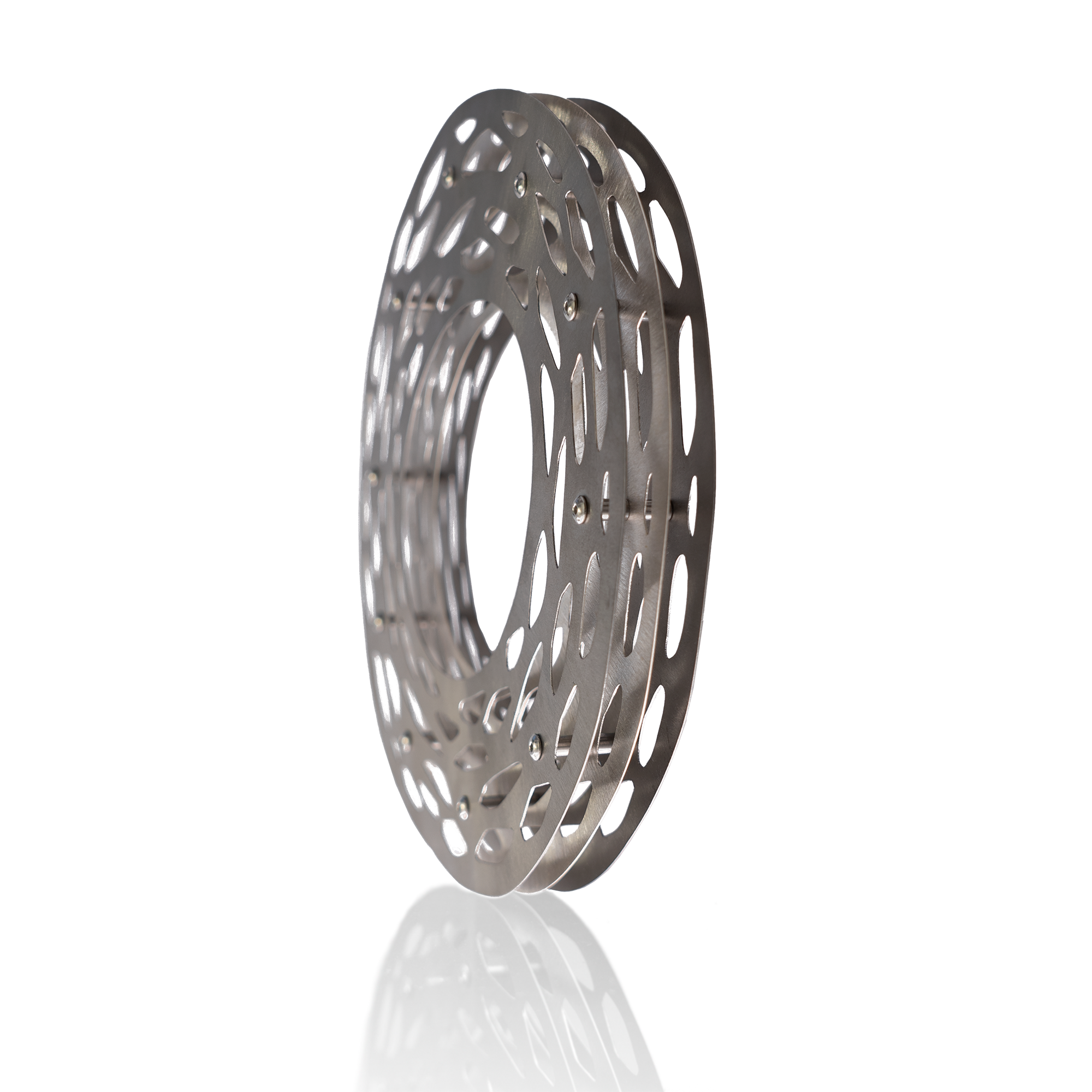 SherryCordova_CCE_2024_SilverTitaniumStainlessSteel_15x14x2cm_£4350_02.png