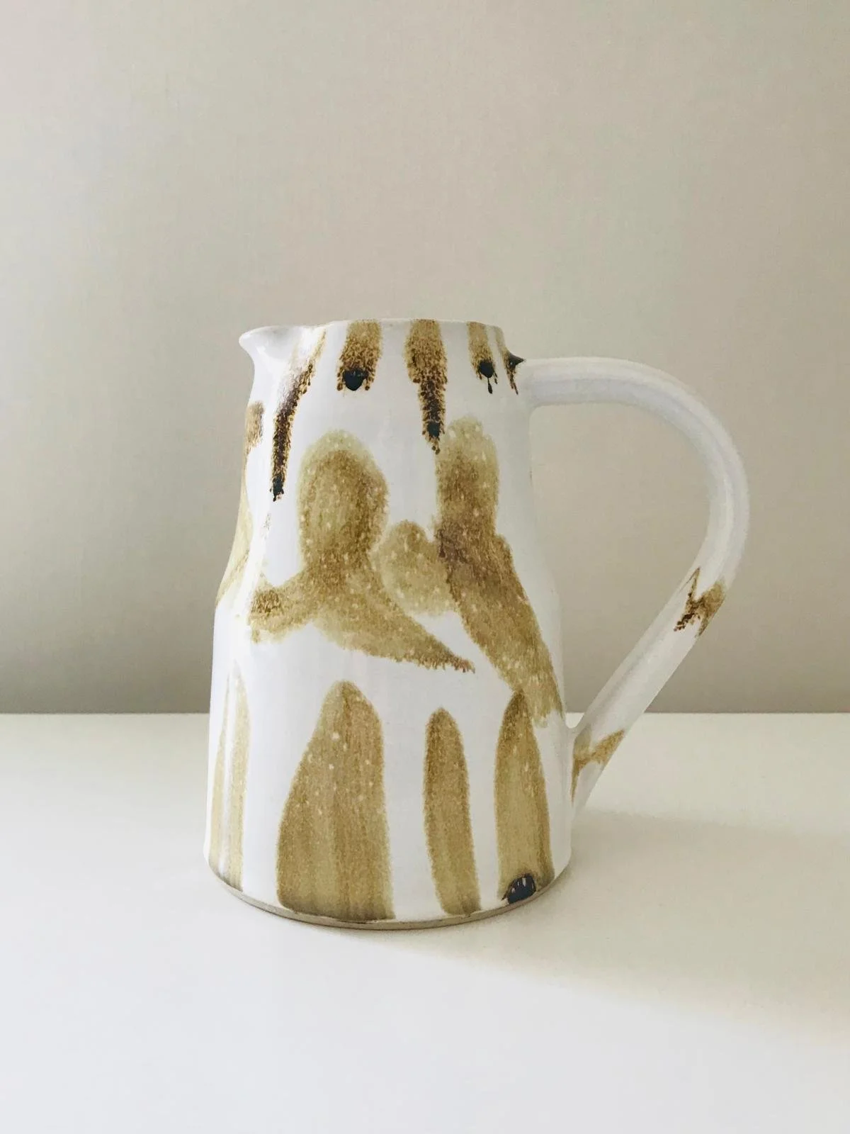 JessSarson_Tieredscribblehoneyjug_pottery_2026_£75.jpg