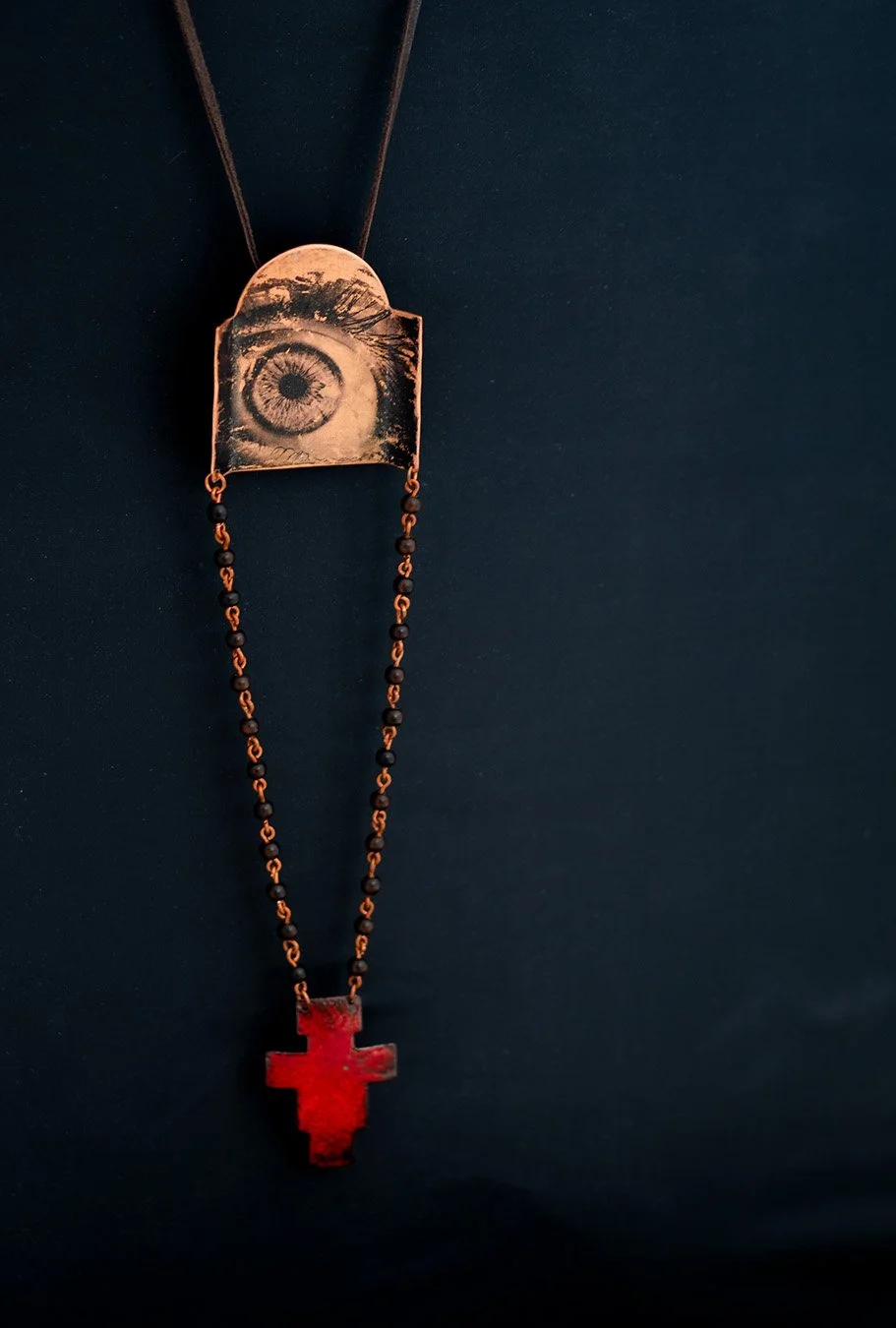 shop_AnuKirkinen_Under your eye - Pray.jpg