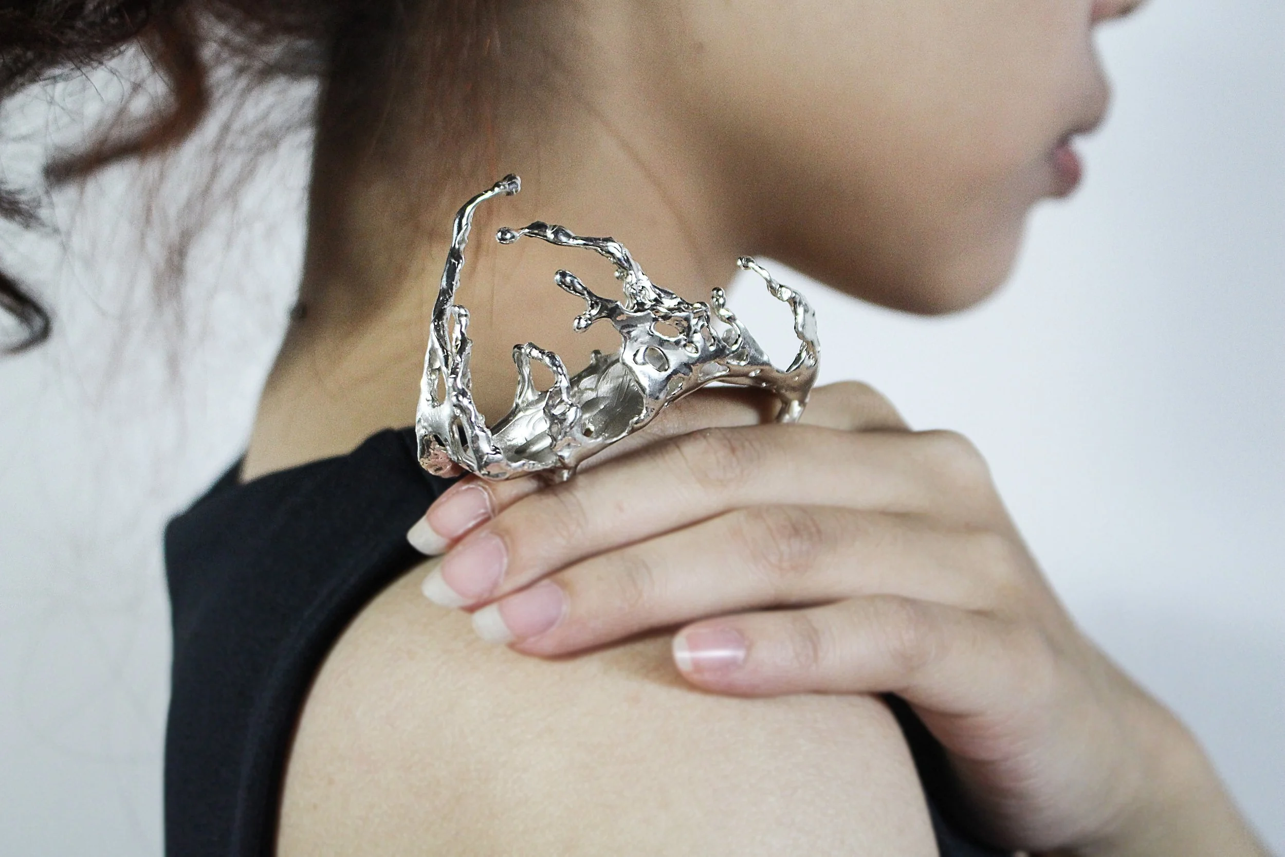 THE MOMENT WITHOUT GRAVITY.1-2.JPG