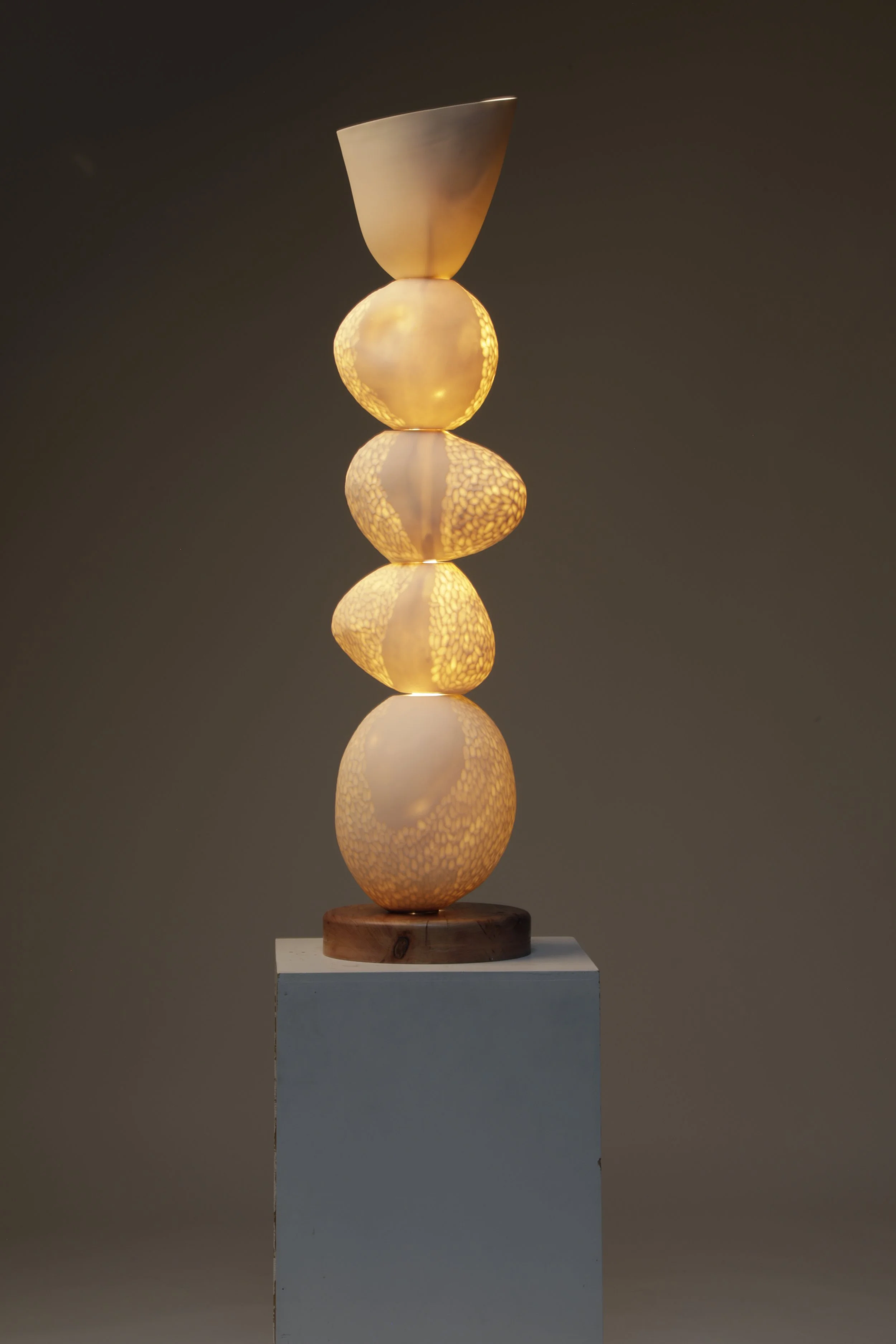 SHOP_ROSIEMAYCERAMICS_DAPPLED APRICITY LAMP(3).JPG