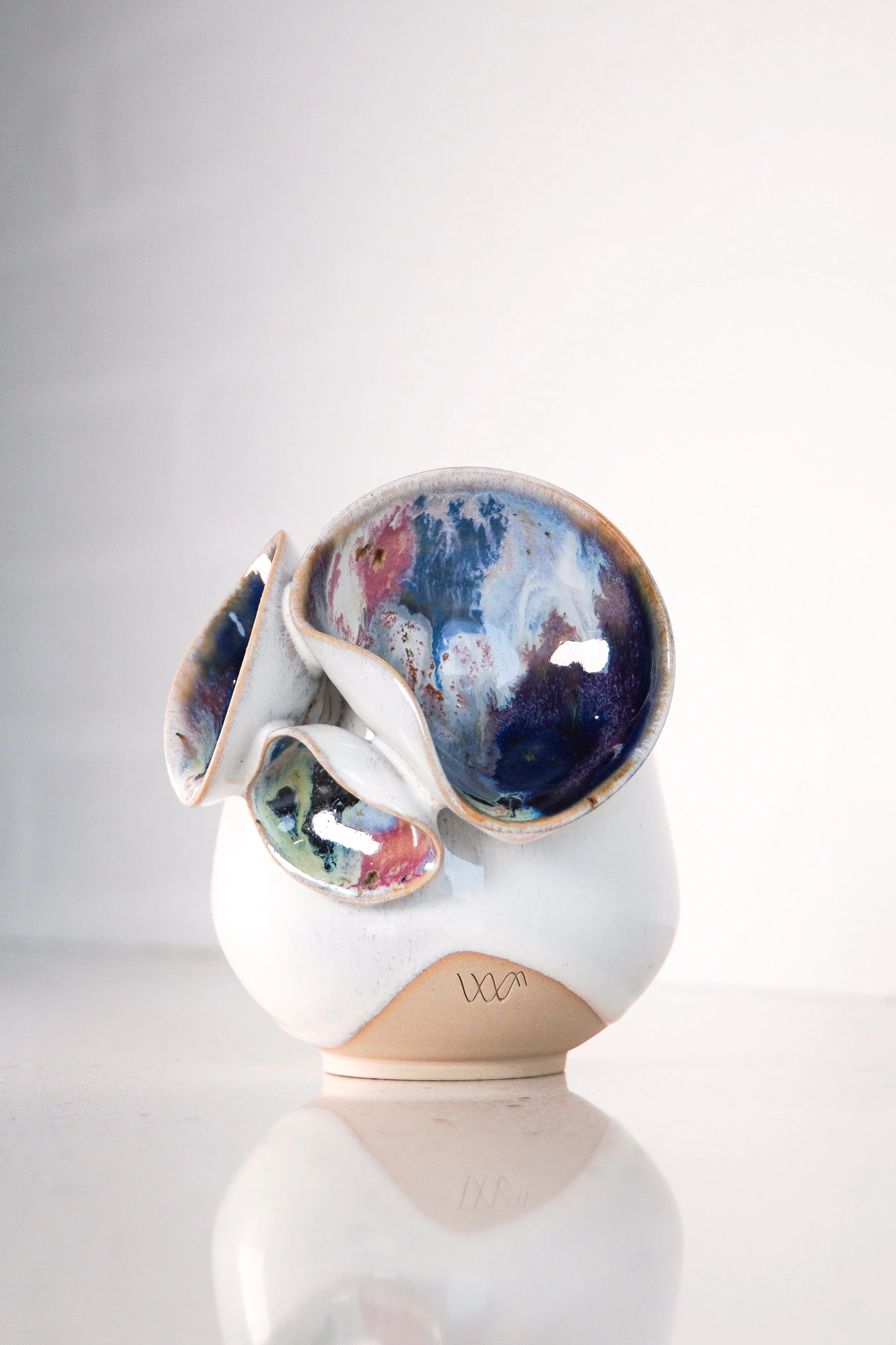 JeannetteHjortlund_CoutureCupNo2_2025_Stoneware_10x9_£200 (2).jpg