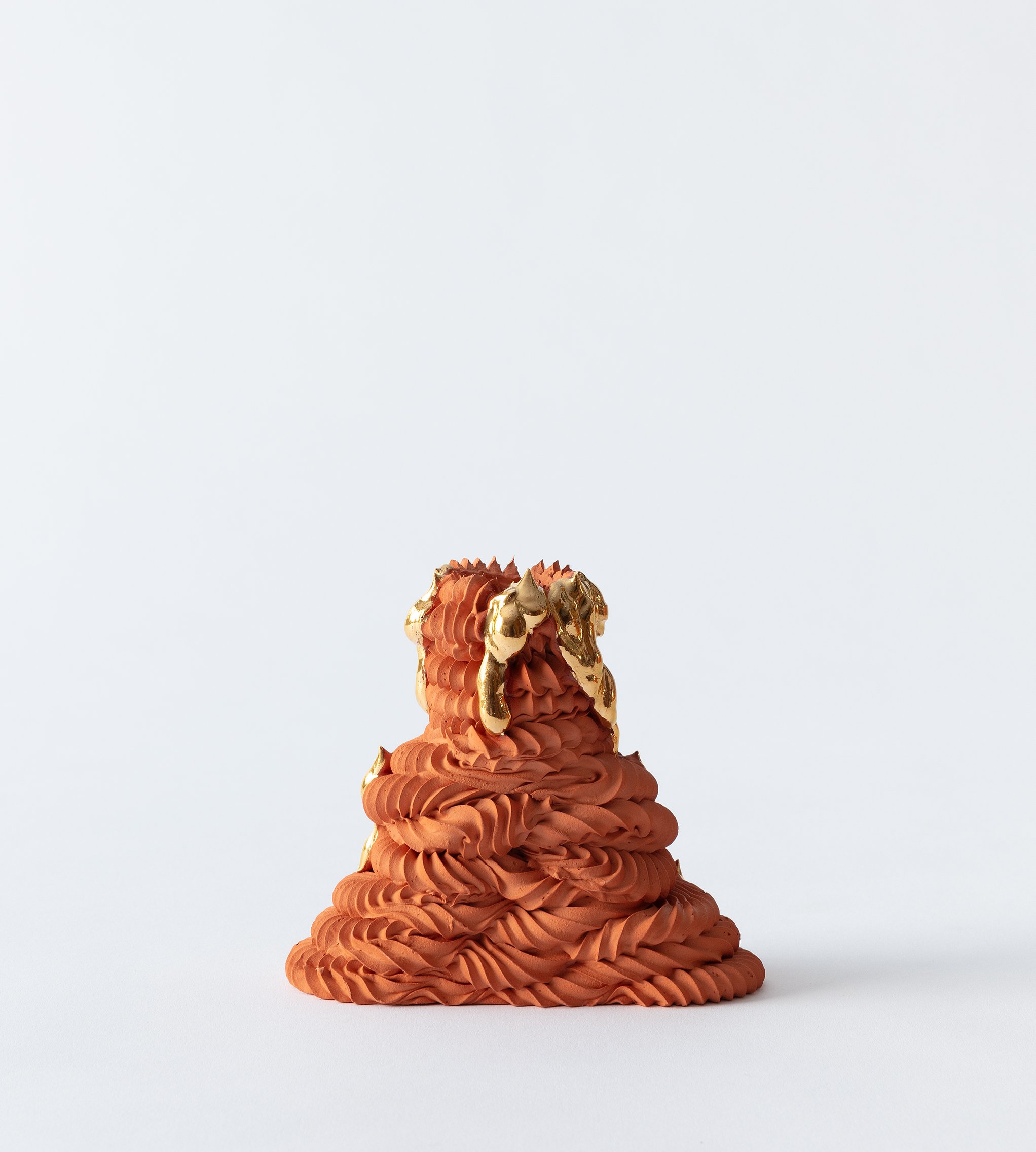 EbonyRussell_ Terra.CottaTempleCandlestickWithGoldDesireDrip_Short1_2_2026_TerracottaGlazeGoldLustre_11x13x7cm_£350.jpg