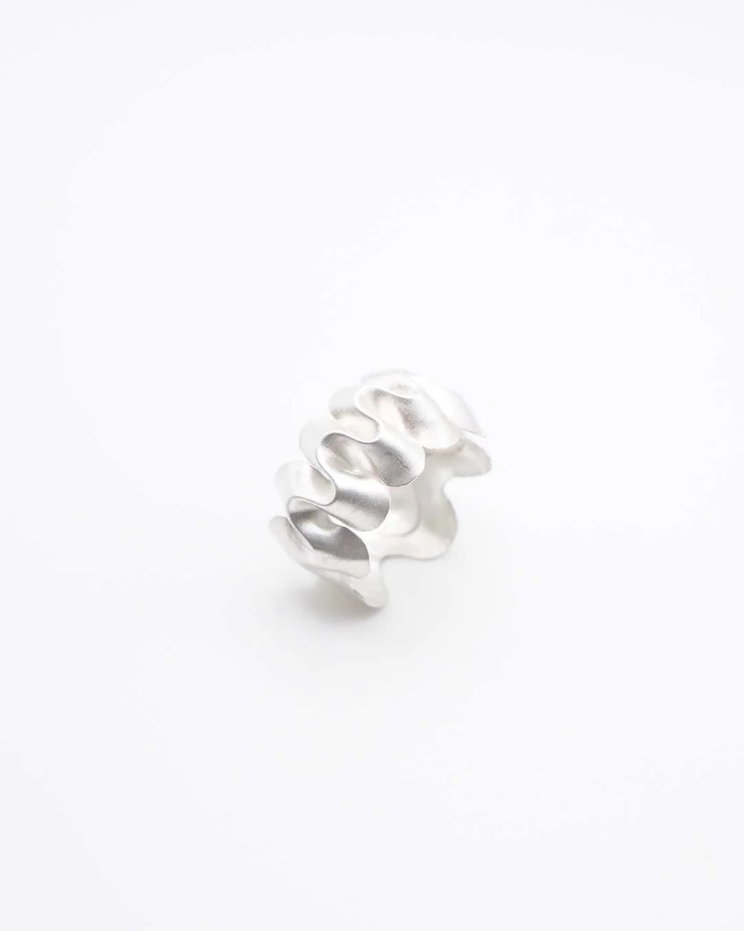 -- Ziyi Sun_Cycle_2025_Silver_2.2x2.2x1.5cm_£230.jpg