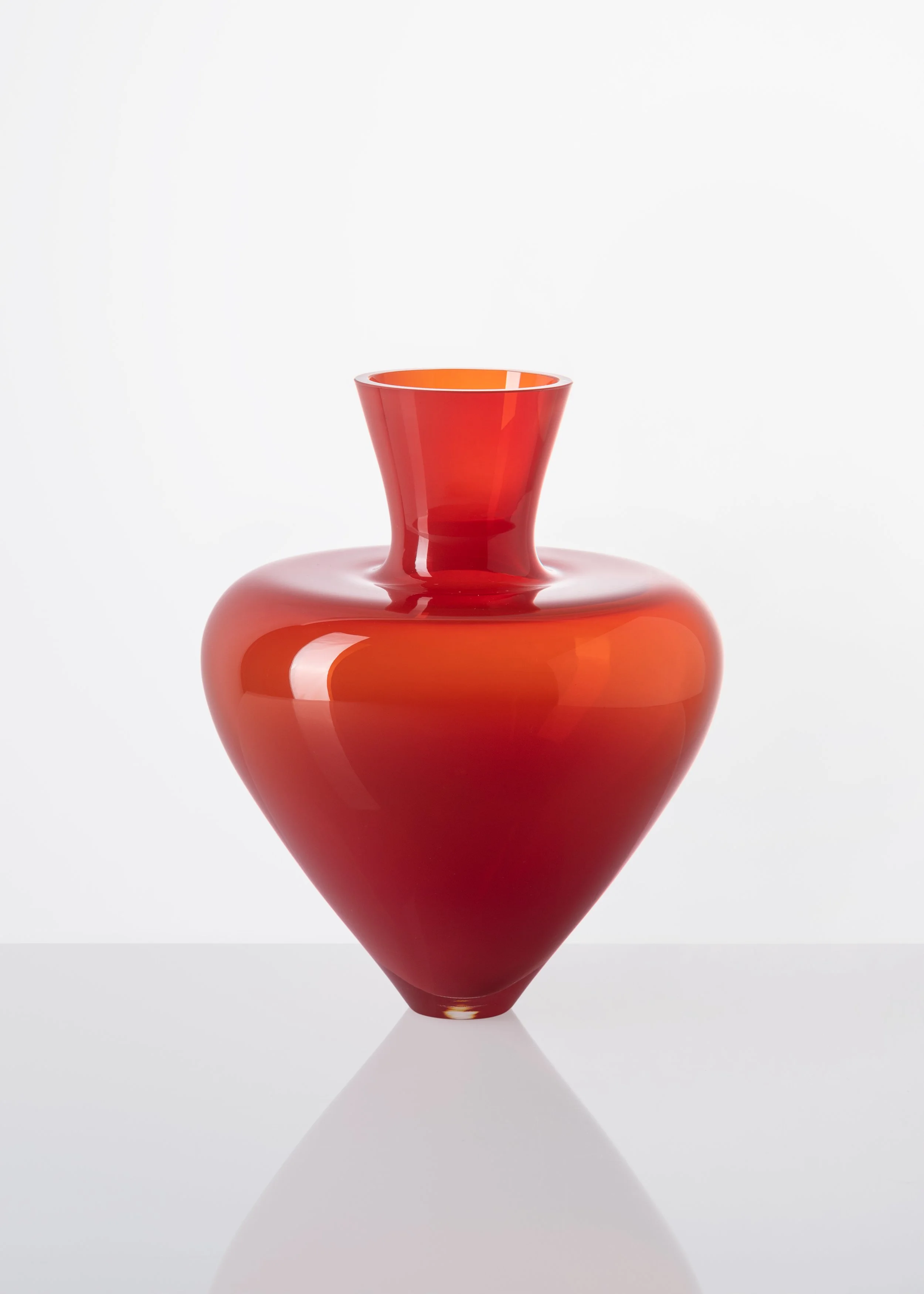 Kopie souboru 16 INSTA_FRANTISEK JUNGVIRT_BLOOM MEDIUM VASE. JPG.jpg