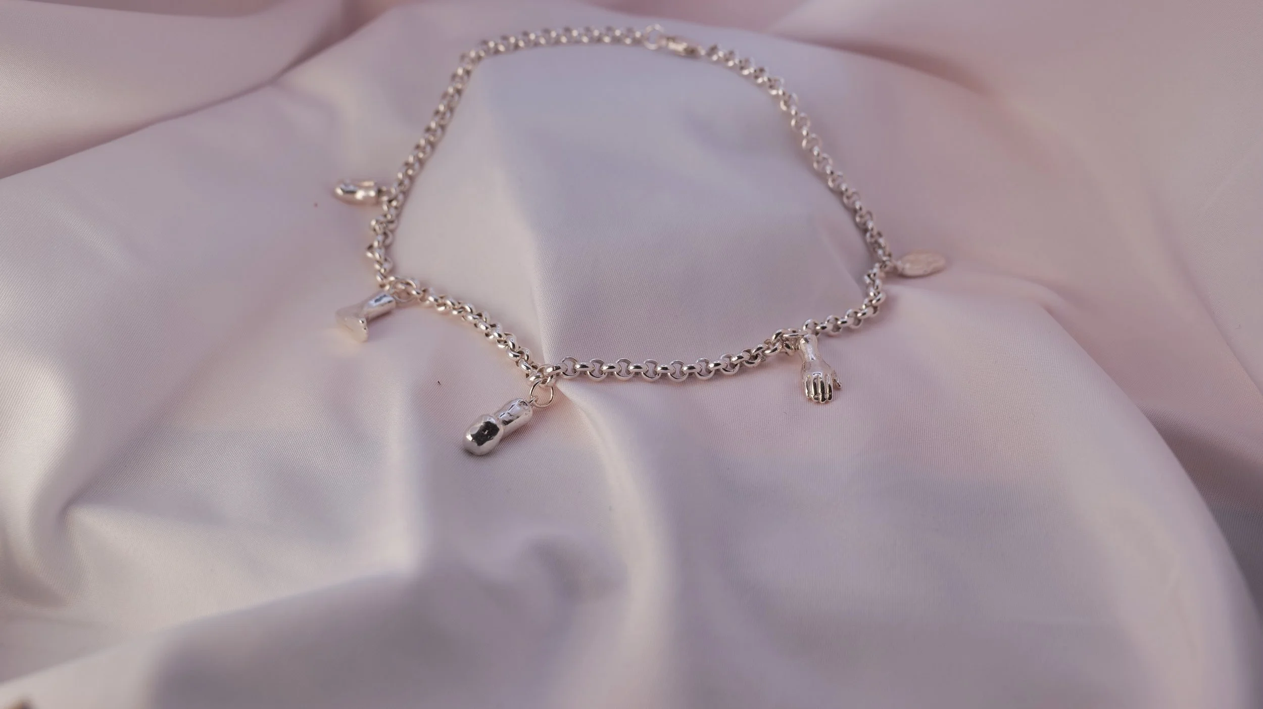 SHOP_Monaghan-Mori_The (e)X Chain.jpg