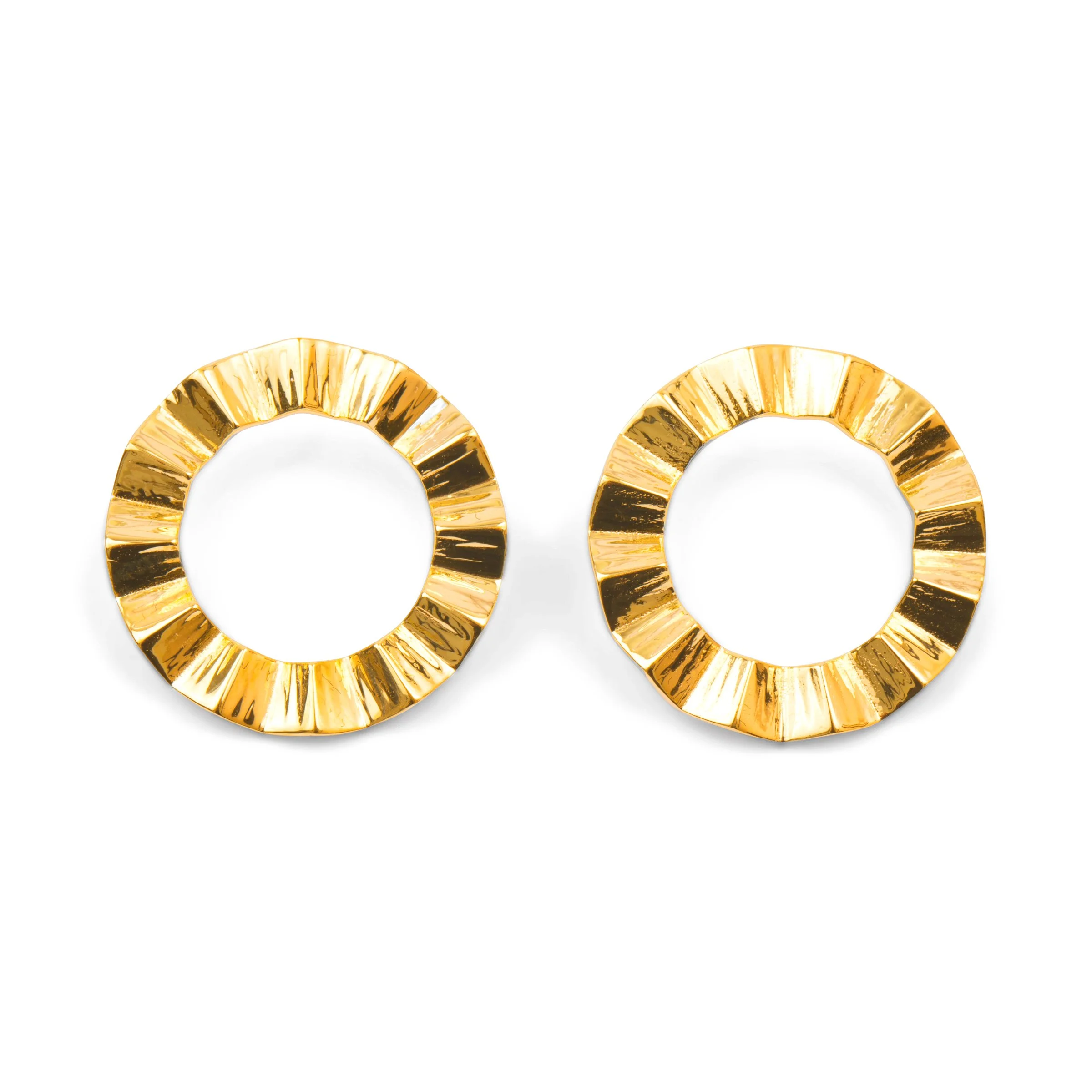 LoriSteenhoek_FacetEarrings_2025_GoldVermeil_25mm_£100_2.jpg