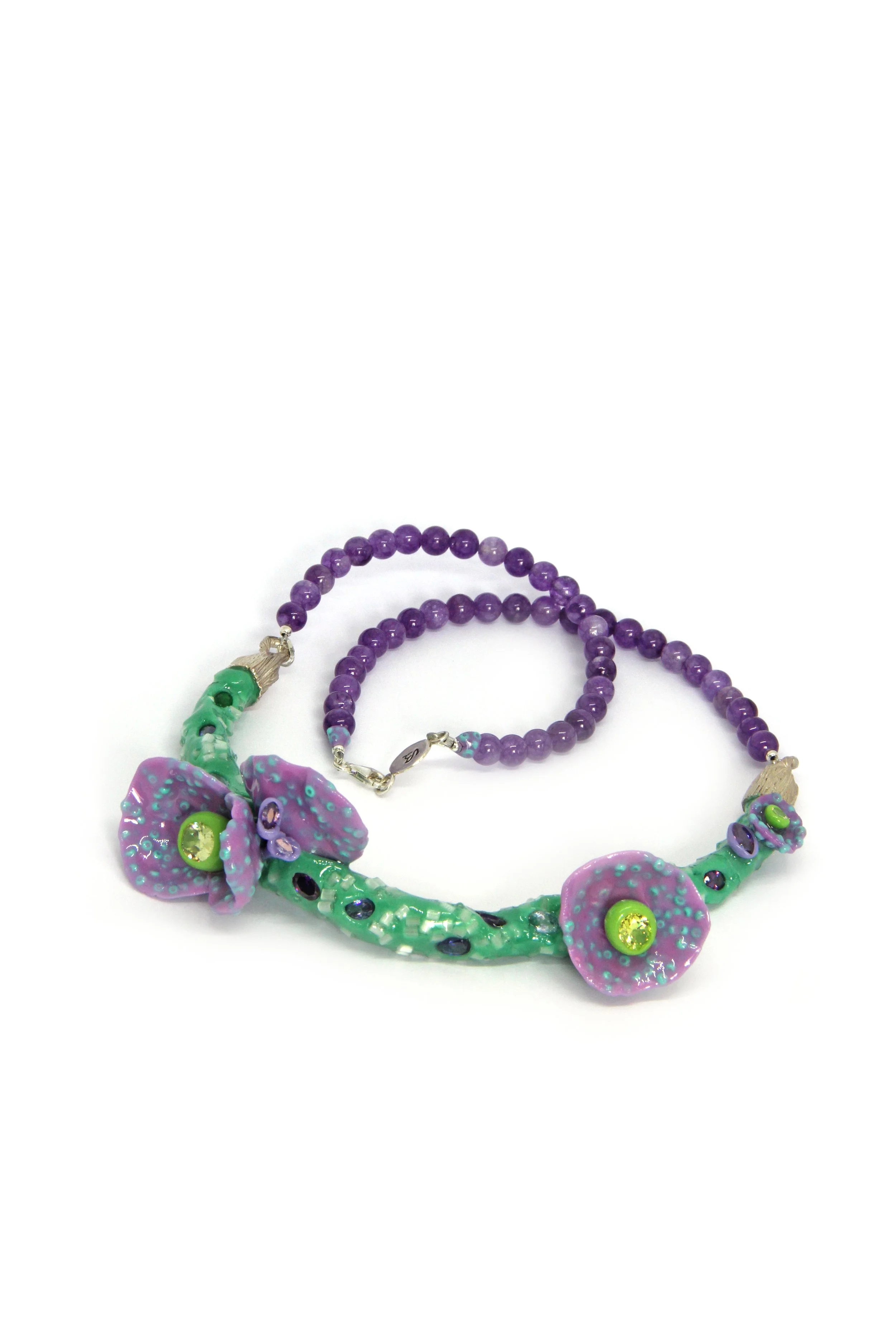 ValeriaBenalcazar_InnerReef_Necklace_2.jpg