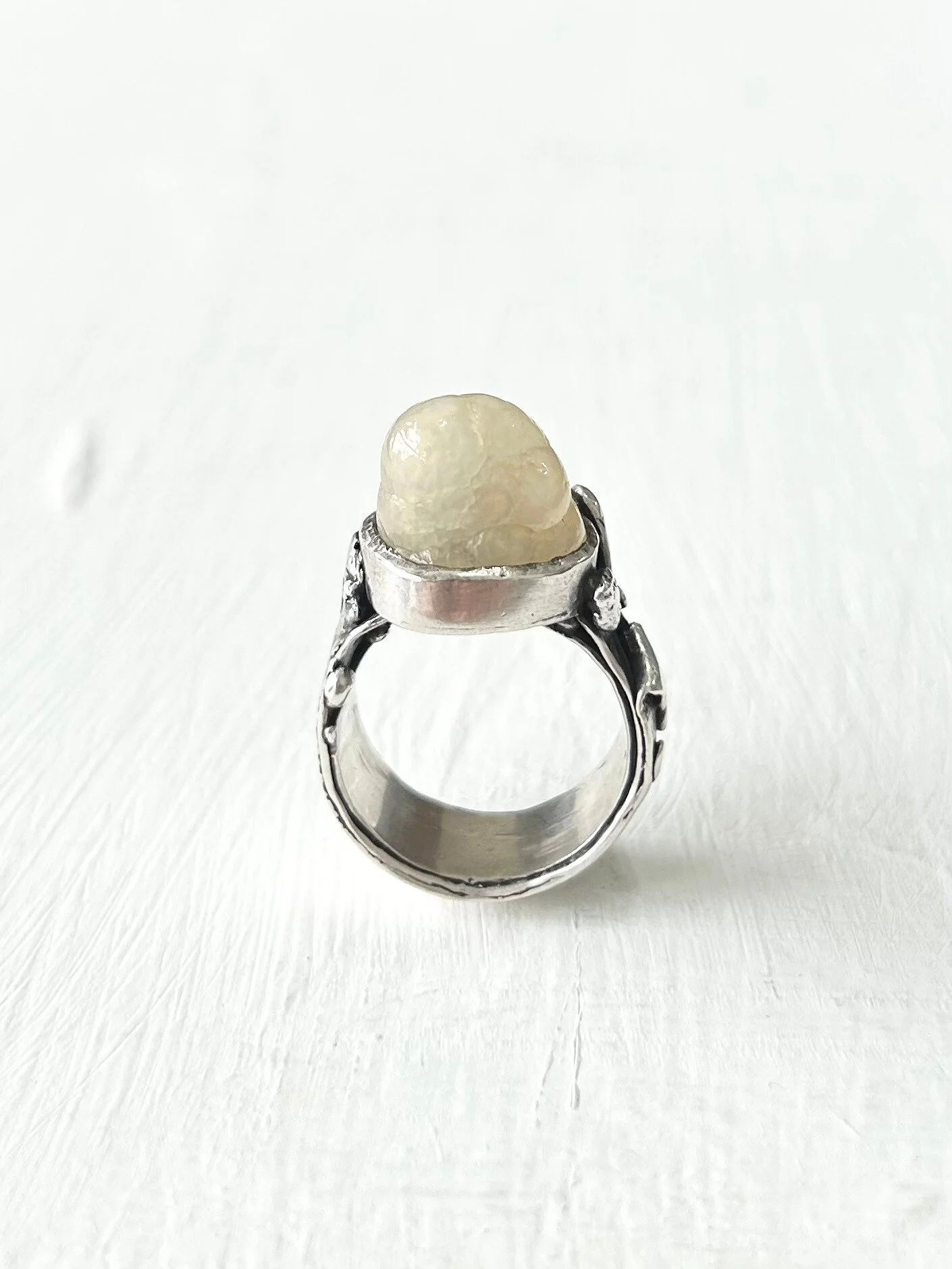 SHOP_SZU YIN WANG_ MAN WITH CROWN3.JPG