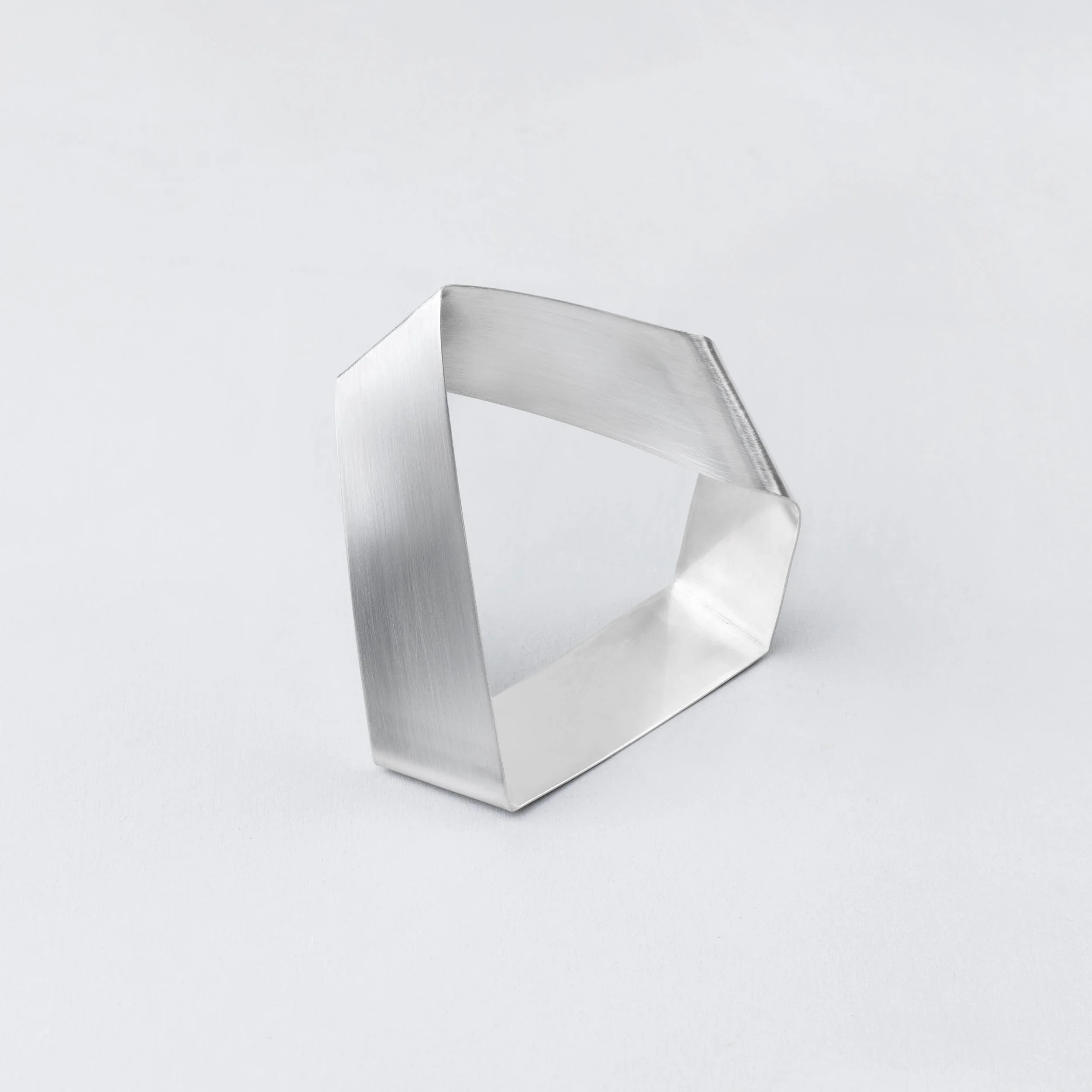 SHOP_SABRINA GUERRERA_PLIAGES BRACELET1.jpg