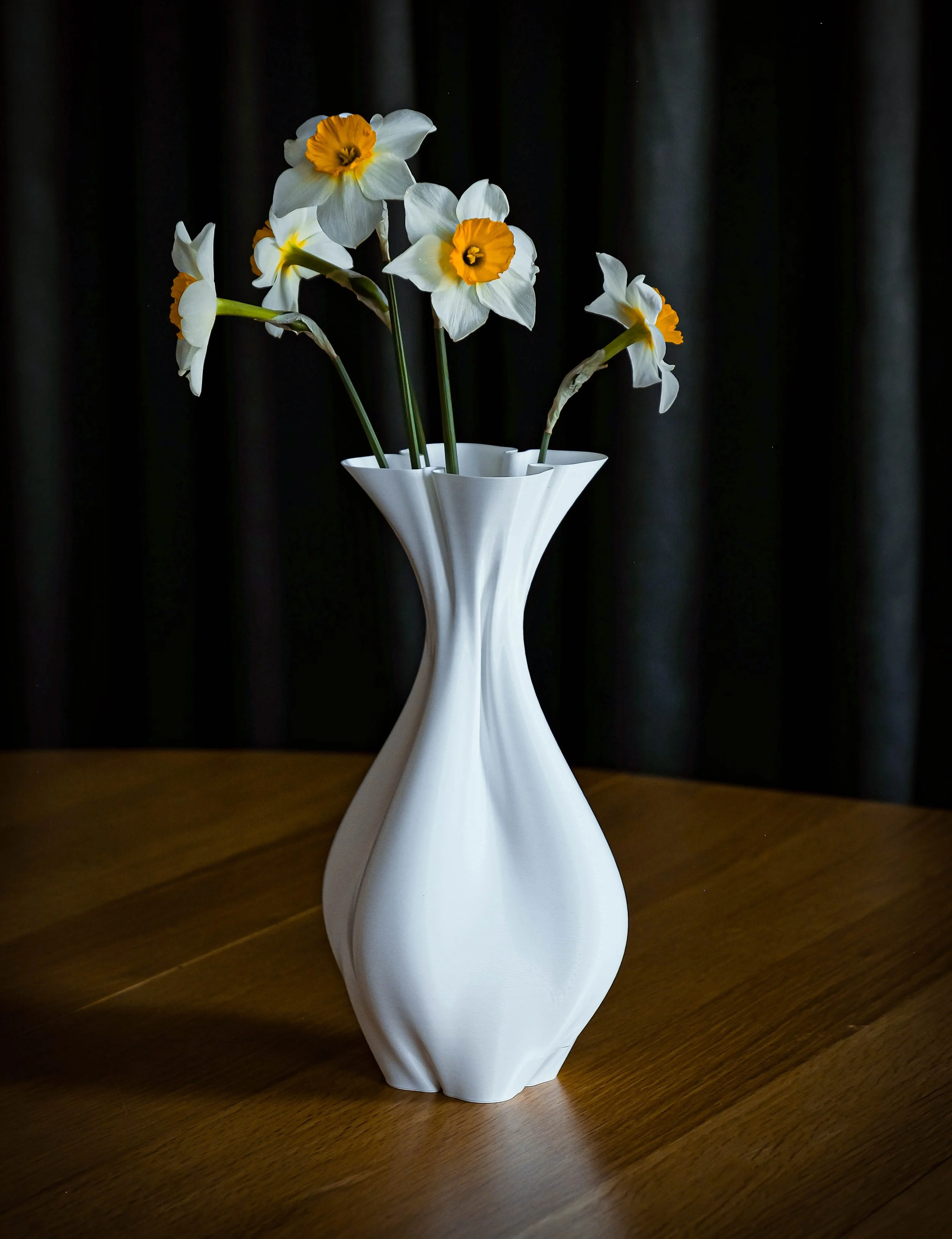 BIOMORPH_Classic_2022_PolylacticAcid_15x15x25cm_40£.jpg (2).jpg