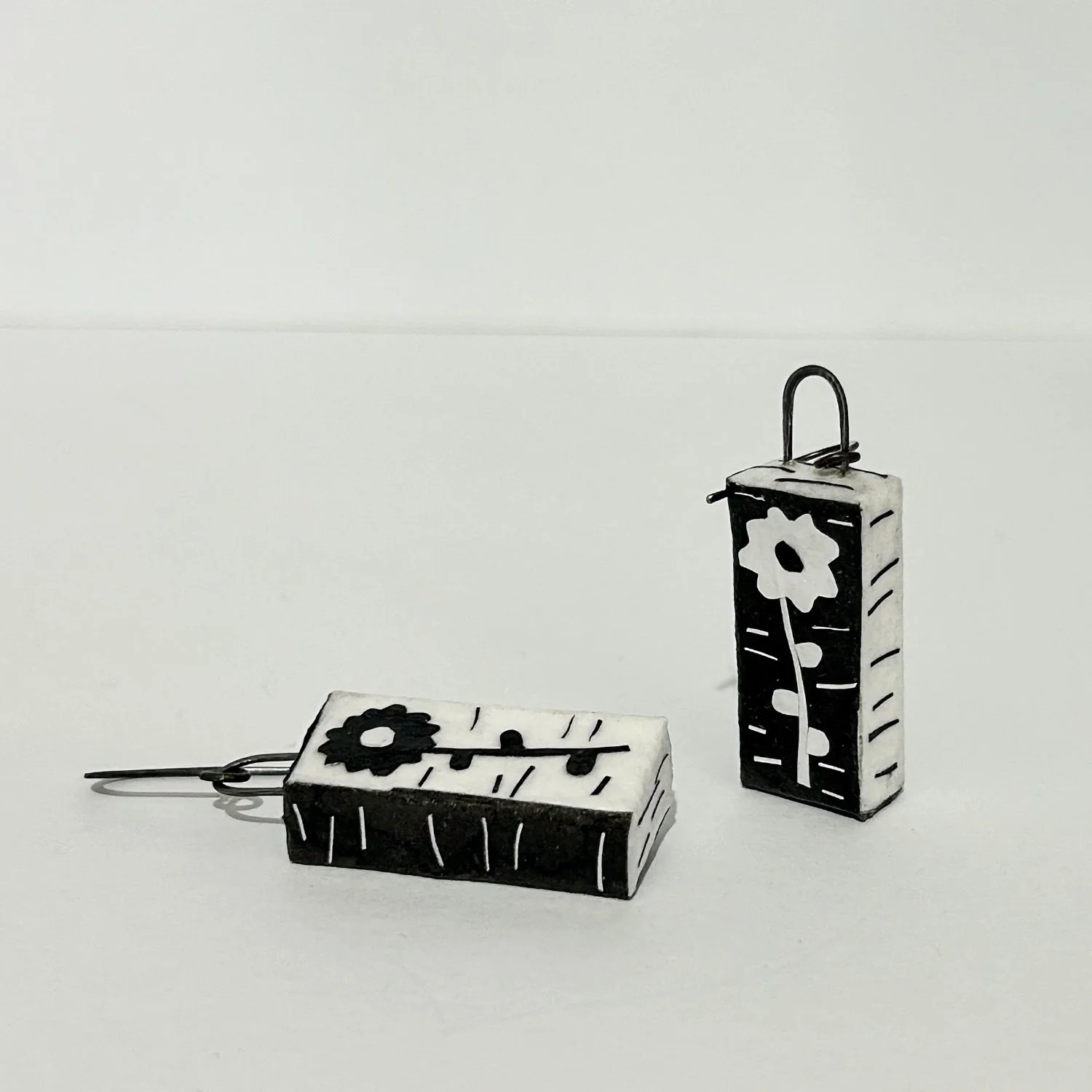 INSTA_SALLY PRANGLEY_FLOWER BOX EARRINGS.JPG