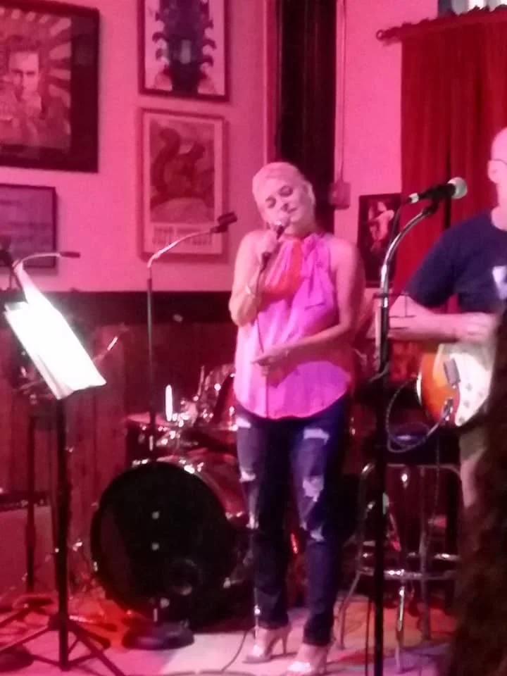 Montrose Happy Hour with Lynn Live Vocals