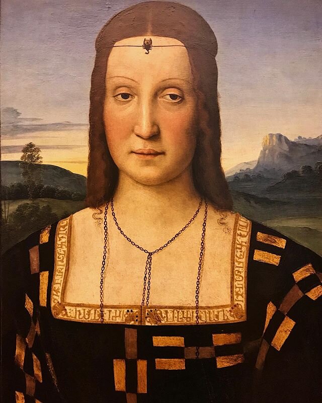#SuzySees &bull; I am on my way to Paris, for the Leonardo da Vinci exhibition at the #louvre . I have been thinking, as I often do, about one of my favorite portraits ...The portrait of Elisabetta Gonzaga (1504 #uffizi ) attributed to  Raphael, who 