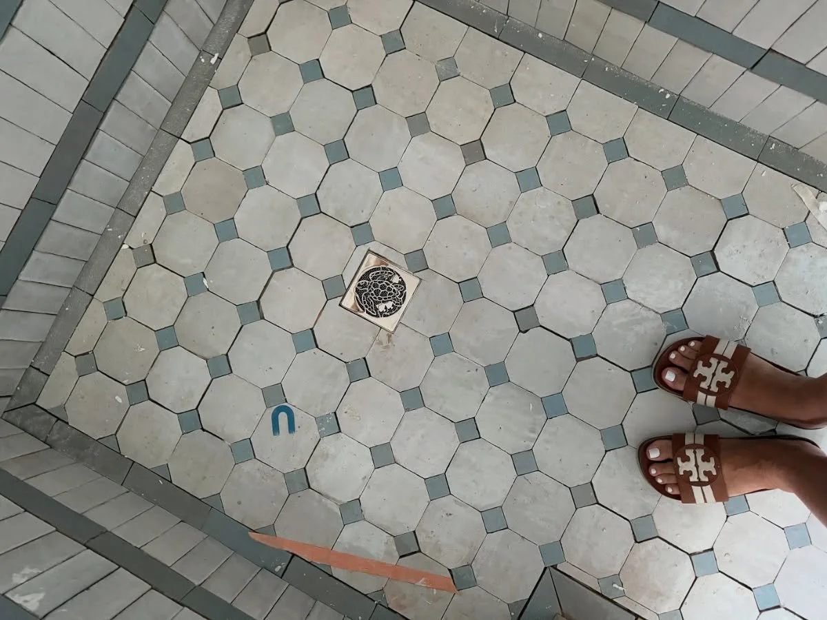 ✨ #NoMondayBlues here &mdash; just these stunning blue + white Zellige tiles setting the tone. It all starts somewhere, and for this bathroom, we began with the shower floor. 💙🤍 From here it only gets better&hellip; think bold wallpapers, custom ca