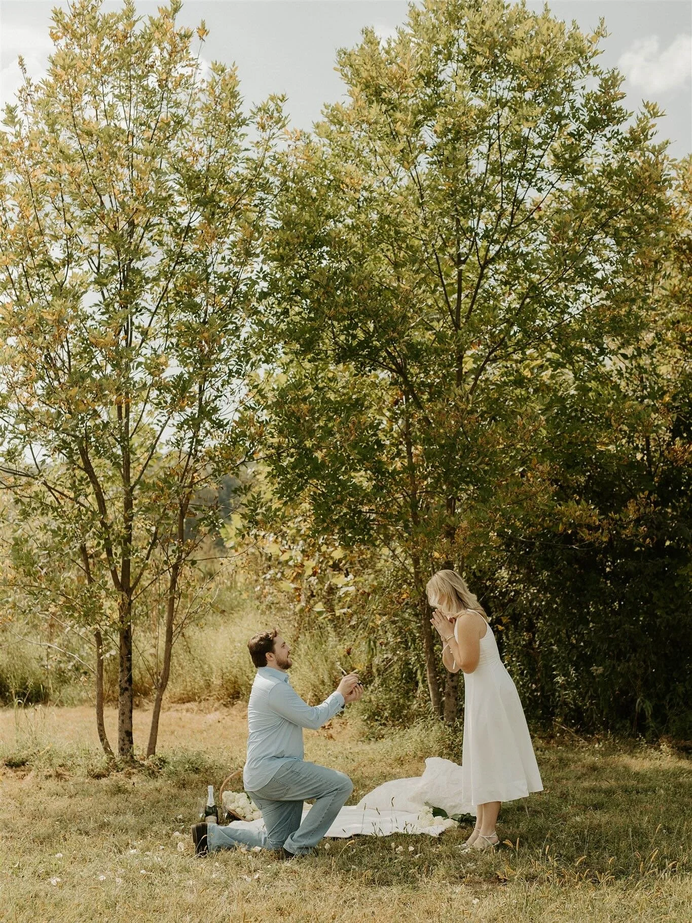 Jack and I had been planning this proposal for a while now!! We pulled it off🙌🏻🥂 I had so much fun setting up a little scene for them and getting to document the moment! Congrats Nicole and Jack!!