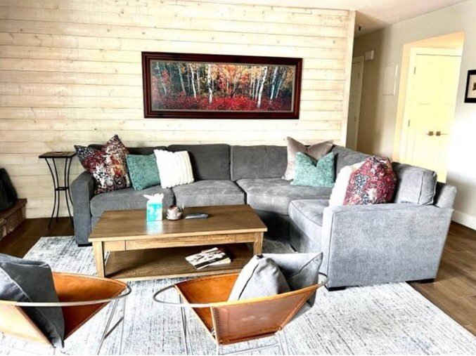 Our newest property offers 3 bedrooms, a private sauna and deck, and a shared hot tub. The 5 minute walk to Main Street is perfect for shopping, dining and enjoying the Park Silly Market and the various festivals held throughout the summer. The acces