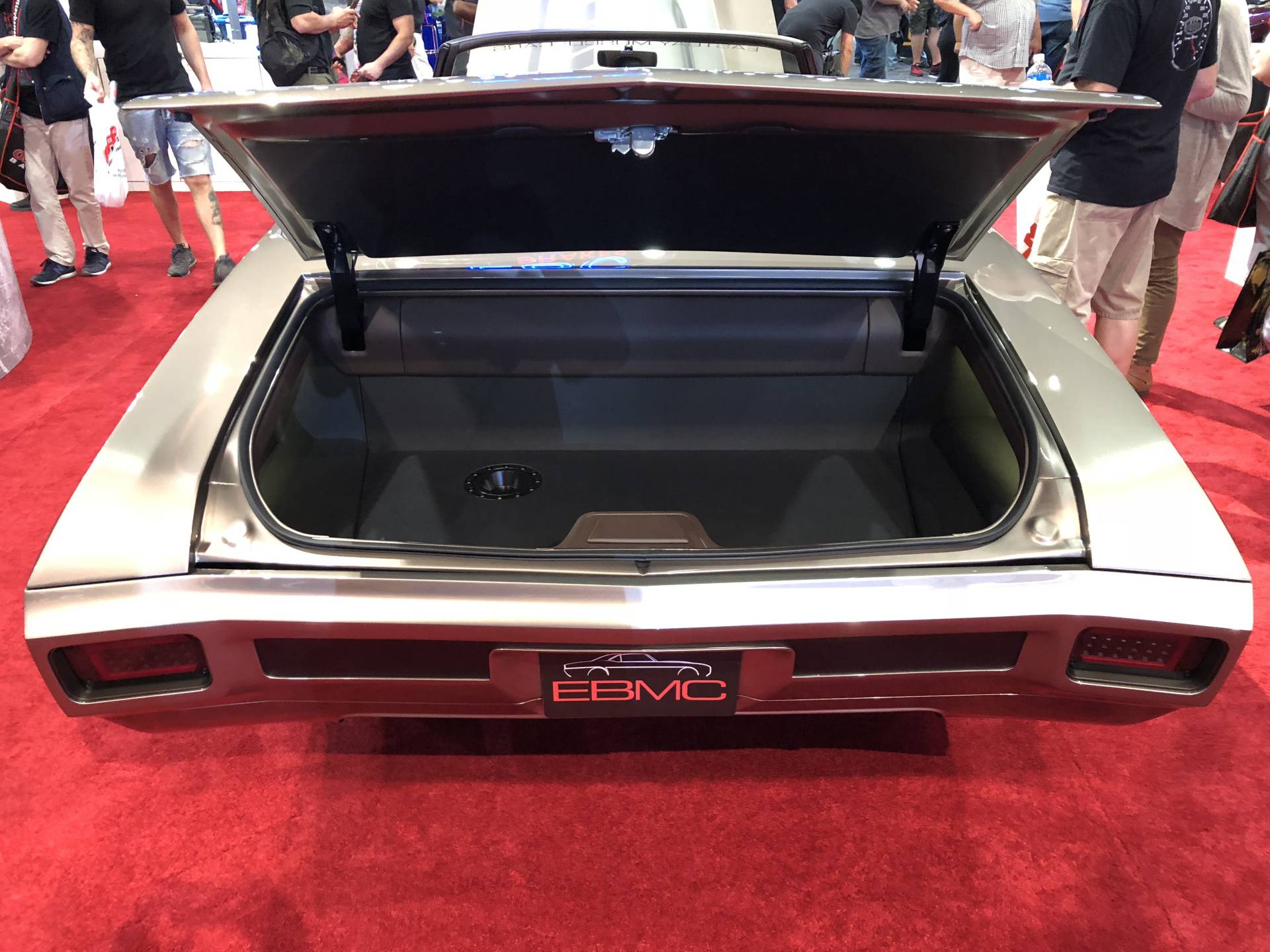 sema_2018_wempa_272.jpg