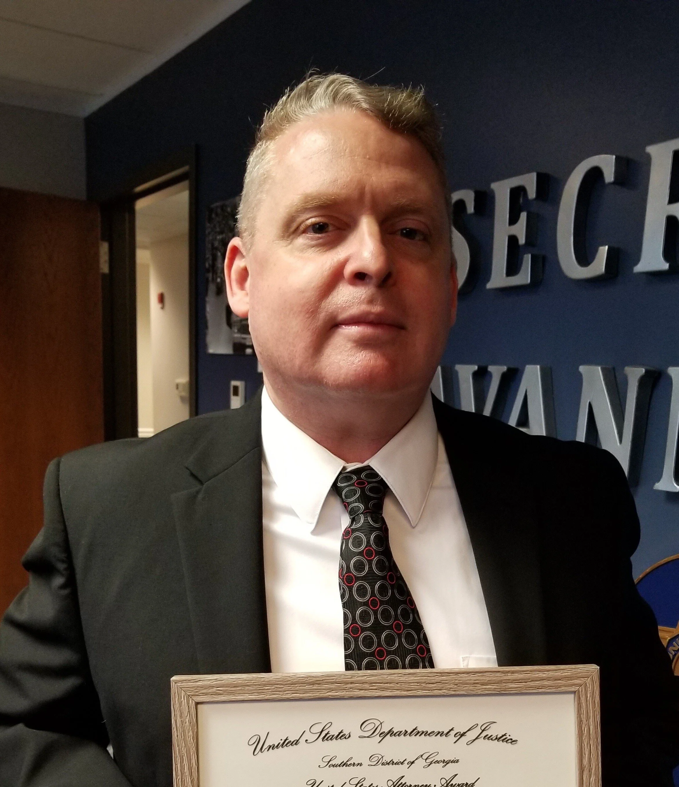 Firebird AST Team Member Presented with  AUSA Award