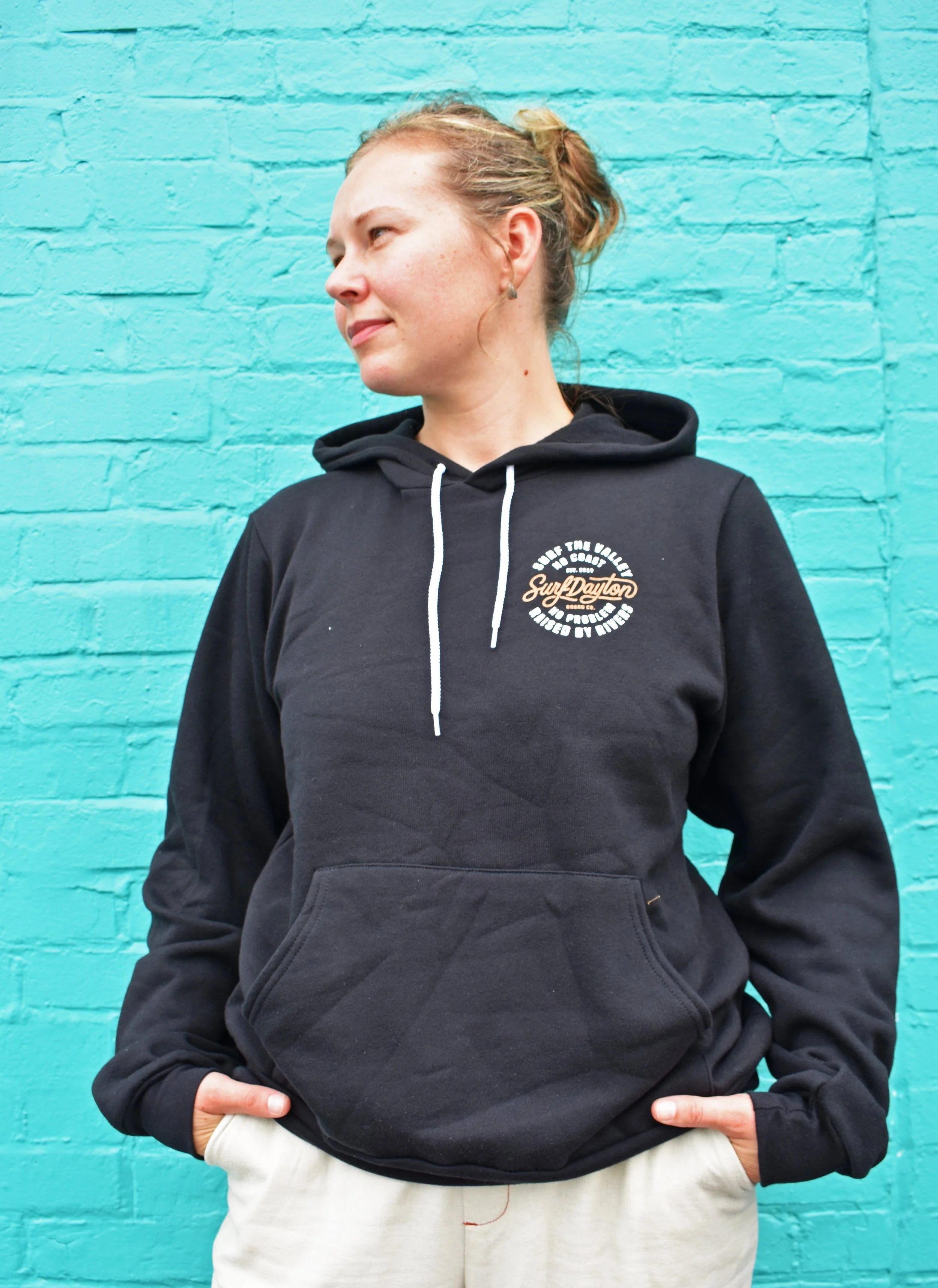 SurftheValley-hoodie-4.jpg