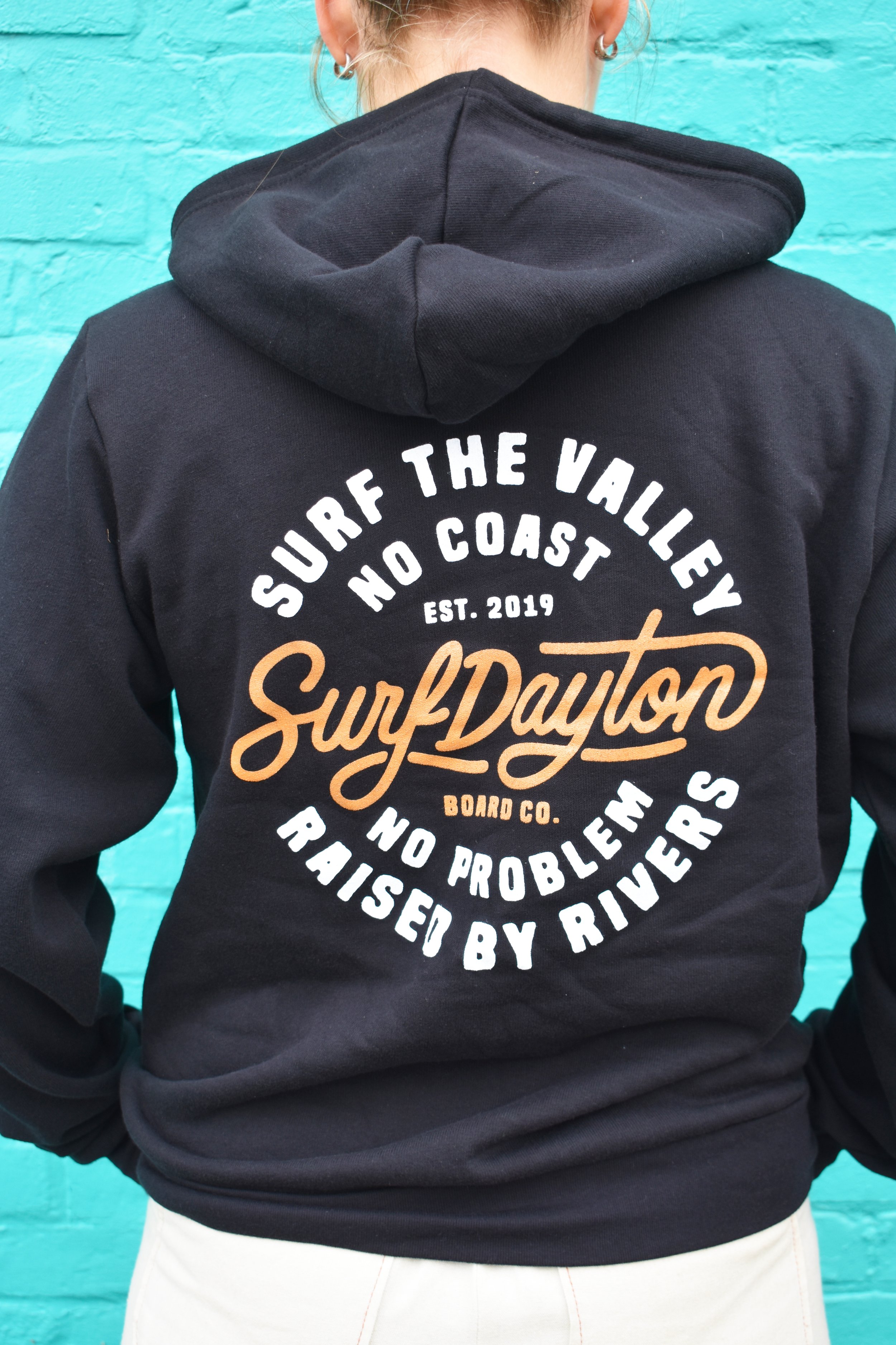 SurftheValley-hoodie-6.jpg