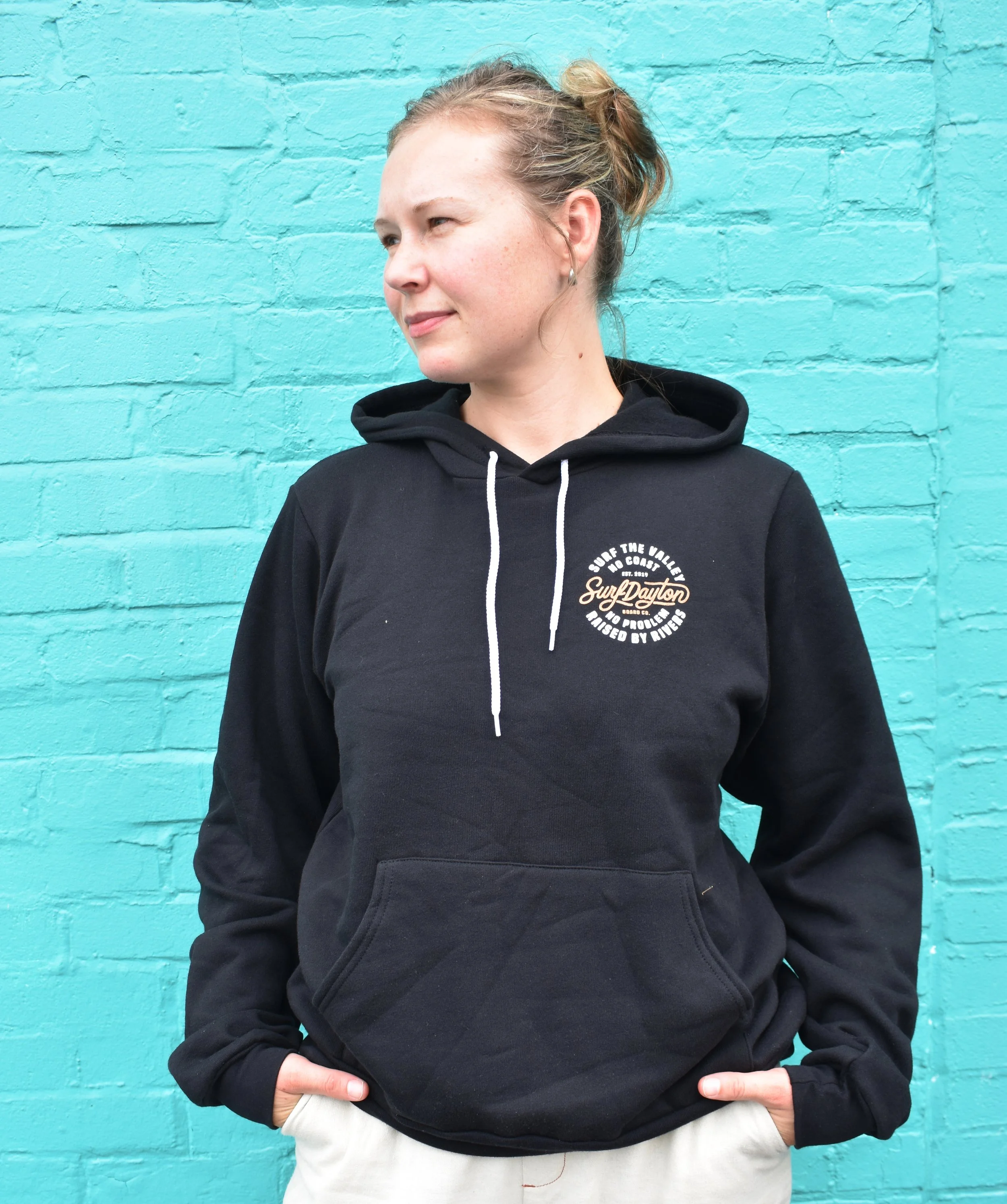 SurftheValley-hoodie-7.jpg