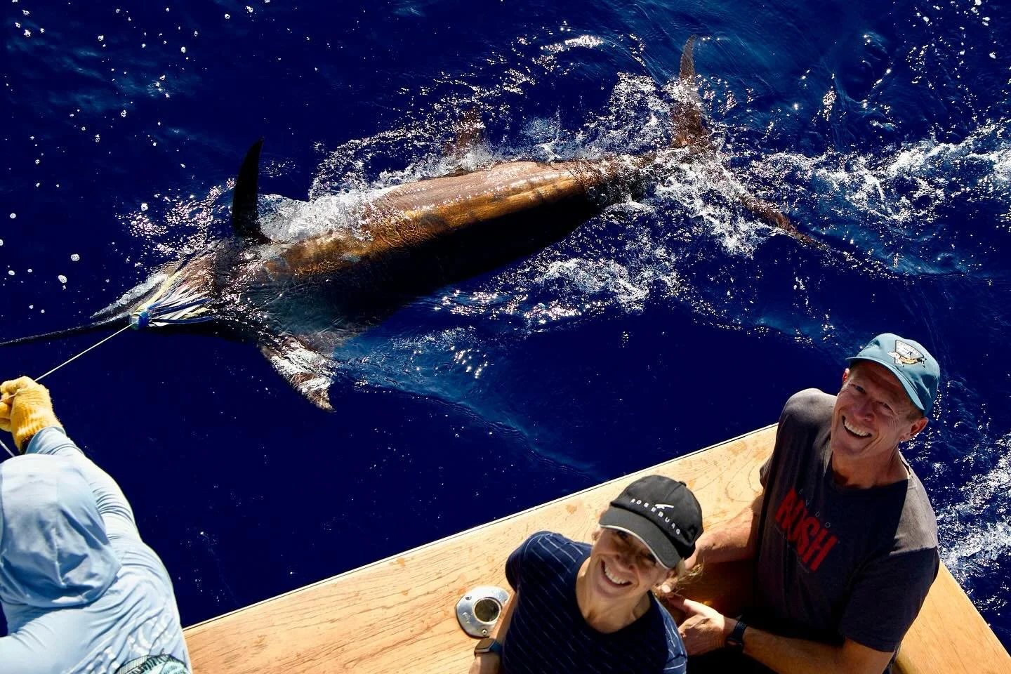 Congrats Jim and Melissa - fun for everyone and first blue for Jim! 👏🏻👏🏻👏🏻 Marlin Magic Ruckus lure with Fudo Kona Cut hook.
.
.
📸 @fishergal808 
.
.
#marlinmagic #marlinmagiclures #ruckus #fudo #fudofishing #fudohooks #sportfishing #openocean