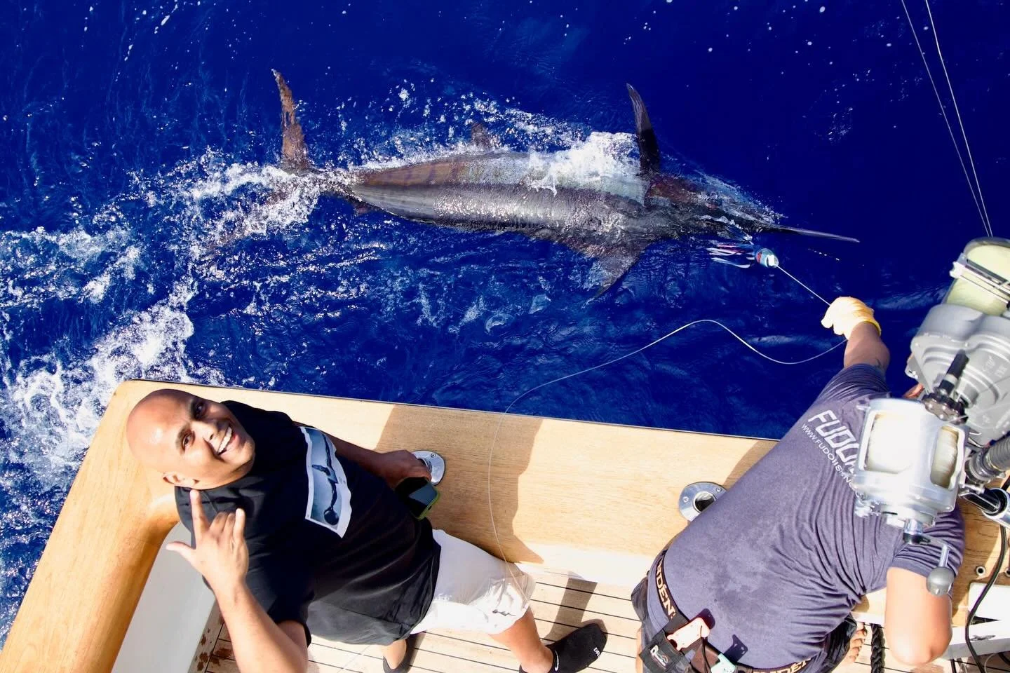 🤩 What a day for Kris and his Uncle Sanjeet! Three blues, an ahi and a spearfish! Marlin Magic Big Blue, Super Dog Scoop and Ruckus lures with Fudo hooks! Congrats everyone!