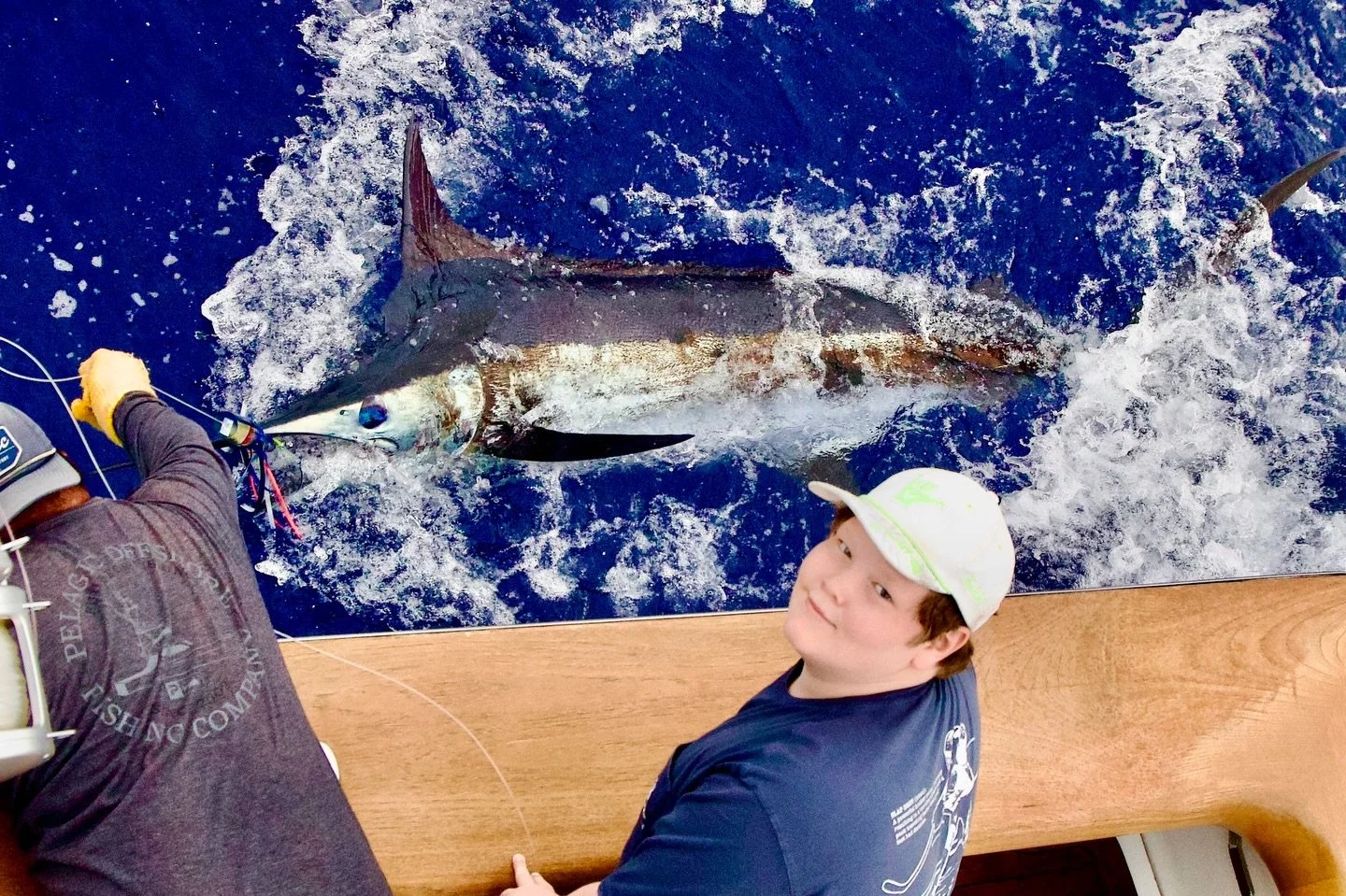 Congrats on your blue Teddy! Nicely done! 🥳 Marlin Magic Da Hammer lure with Fudo hook. 
.
.
📸 @fishergal808 
.
.
#marlinmagic #marlinfishing #sportfishing #pelagic #bluemarlin