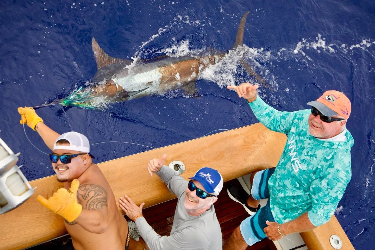 Action packed morning with 12 mahi and 2 ono and a blue for Grady and Jon! Congrats guys!
.
.
📸 @fishergal808 
.
.
#marlinmagic #actionpacked #bluemarlin #marlinfishing #tightlines