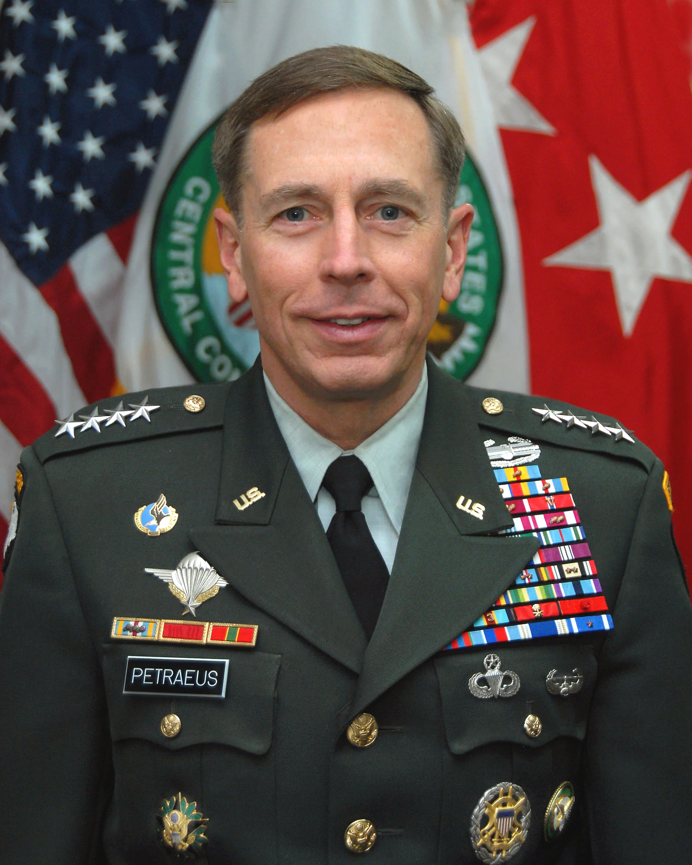 David_H._Petraeus_2008_2.jpg