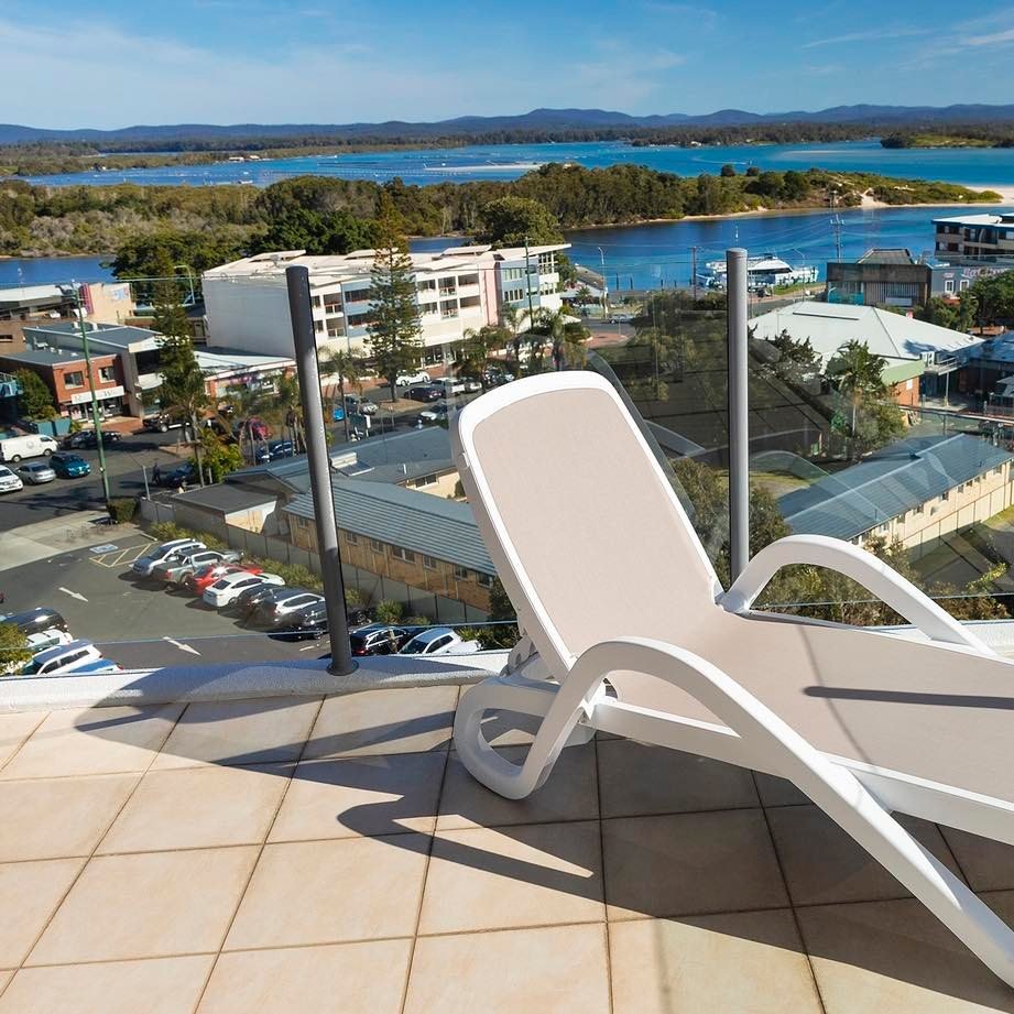 *insert self* overlooking Wallis Lake and the bustling township of Forster from your self-contained apartment 👀 

#sevanapartments #barringtoncoast #seeaustralia #feelnsw #forsteraccommodation #visitnsw #NewSouthWales #forster #feelnew #wallislake
