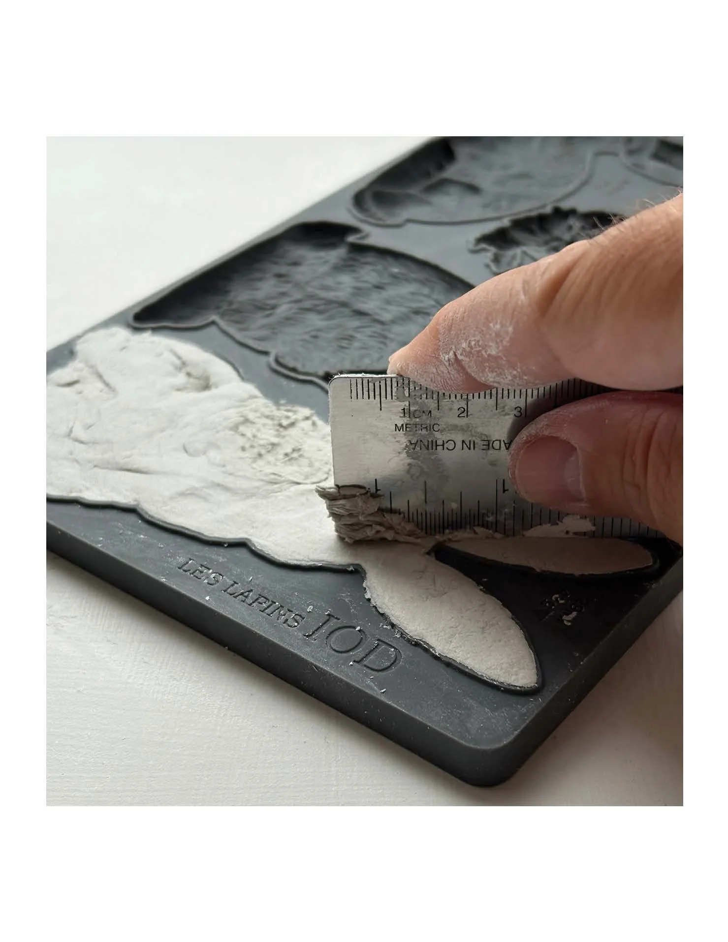 Texas In-Laws IOD Les Lapins Decor Mould 6"x10" by Iron Orchid Designs